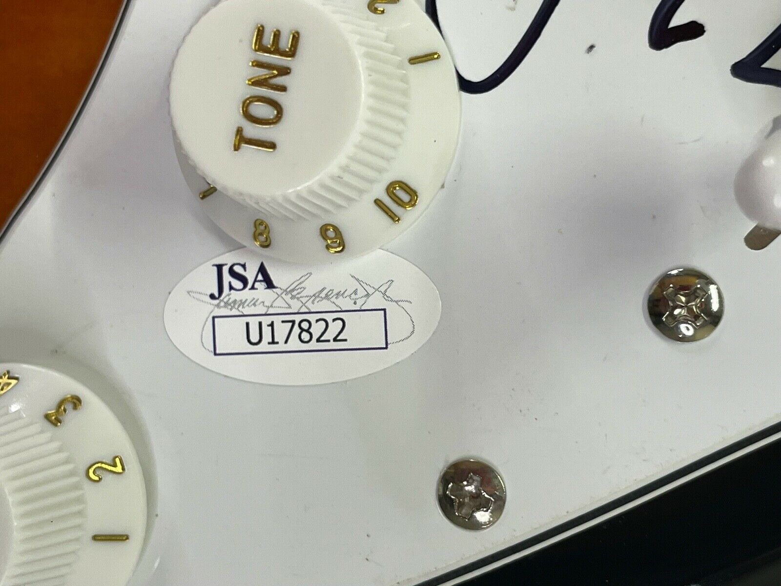 Denny Laine & Steve Holley Signed Wings Logo Electric Guitar Inscribed "Wings" (JSA) at PristineAuction.com Denny Laine & Steve Holley Signed Wings Logo Electric Guitar Inscribed "Wings" (JSA) at PristineAuction.com