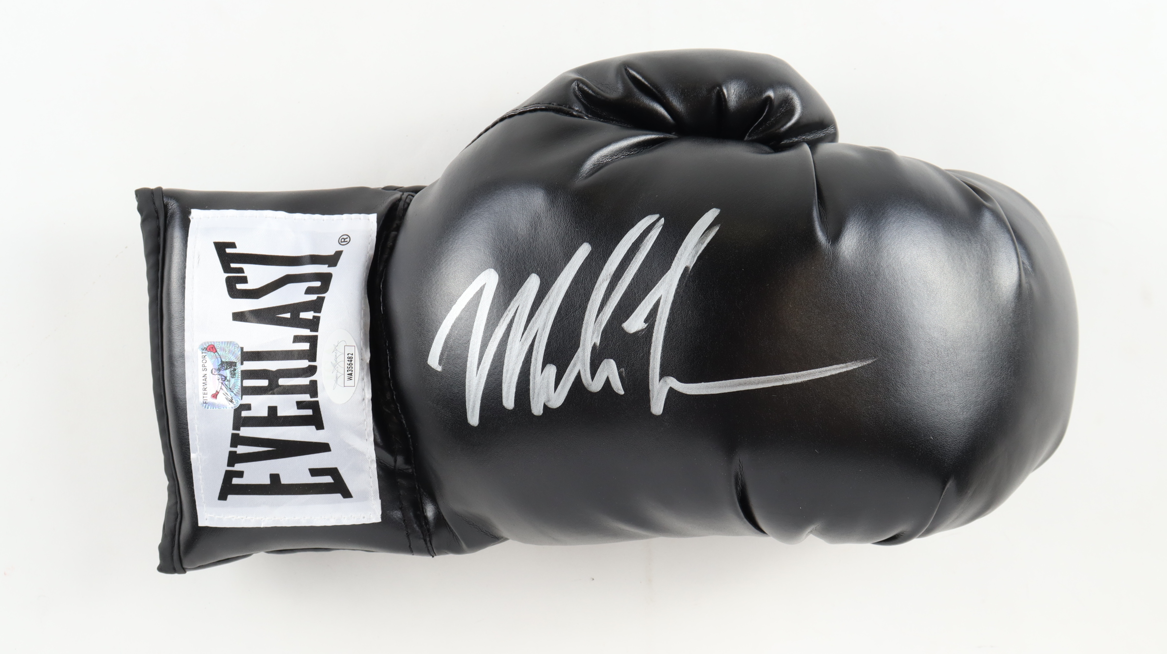 Mike Tyson Signed Everlast Boxing Glove (JSA & Tyson) at PristineAuction.com Mike Tyson Signed Everlast Boxing Glove (JSA & Tyson) at PristineAuction.com
