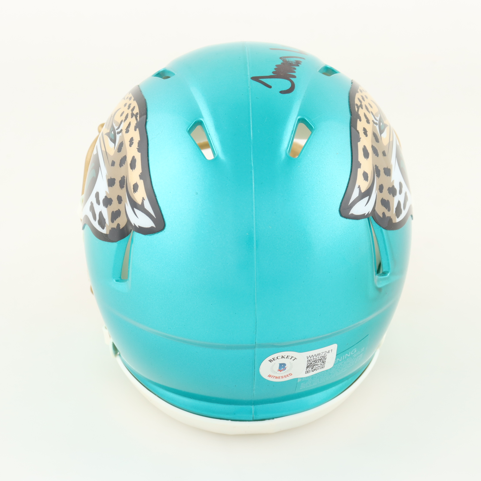 Travon Walker Signed Jaguars Flash Alternate Speed Mini Helmet (Beckett) at PristineAuction.com Travon Walker Signed Jaguars Flash Alternate Speed Mini Helmet (Beckett) at PristineAuction.com