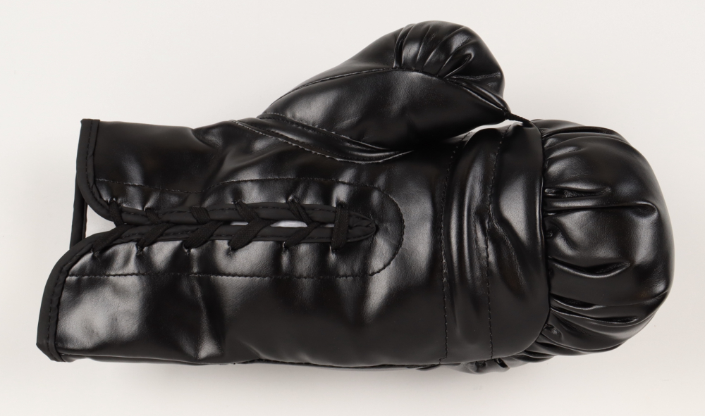 Mike Tyson Signed Everlast Boxing Glove (JSA & Tyson) Pristine Auction