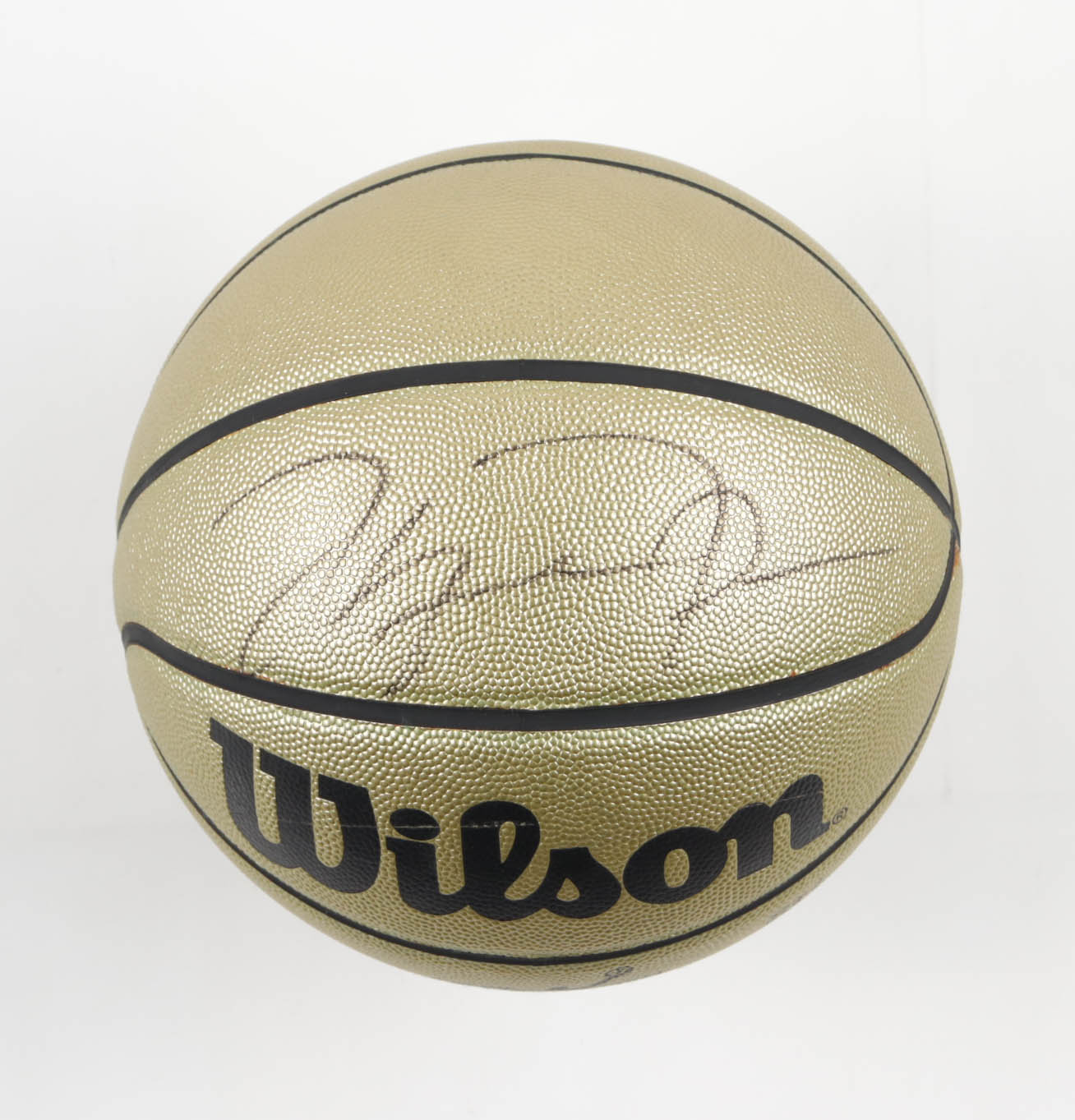 Michael Jordan Signed Gold Basketball (UDA) at PristineAuction.com Michael Jordan Signed Gold Basketball (UDA) at PristineAuction.com