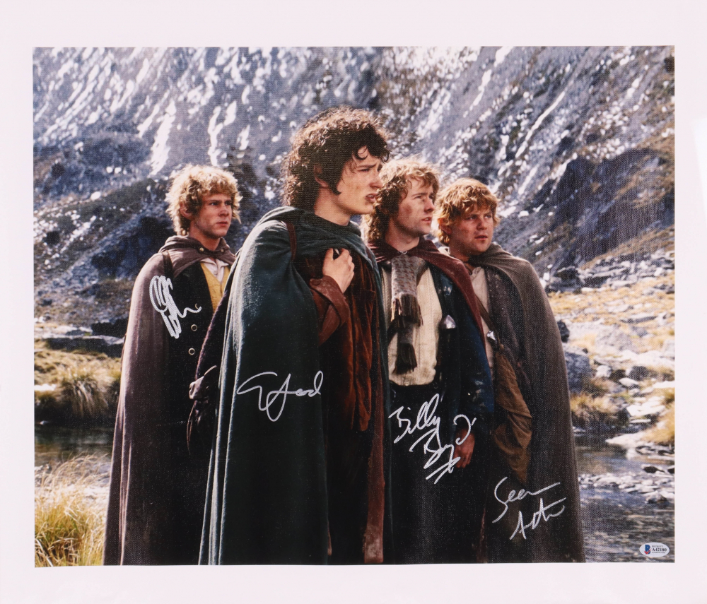 "Lord Of The Rings" 21x24 Custom Canvas Art Display Signed by (4) with Dominic Monaghan, Elijah