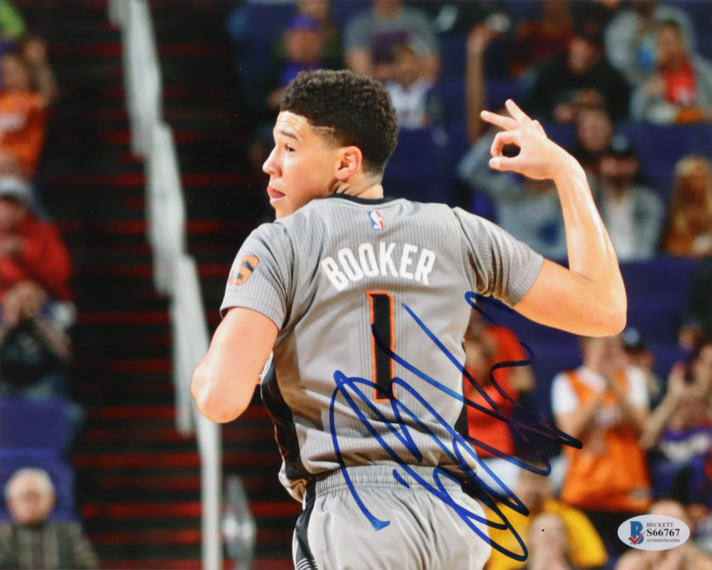 Devin Booker Signed Suns 8x10 Photo (Beckett) at PristineAuction.com Devin Booker Signed Suns 8x10 Photo (Beckett) at PristineAuction.com