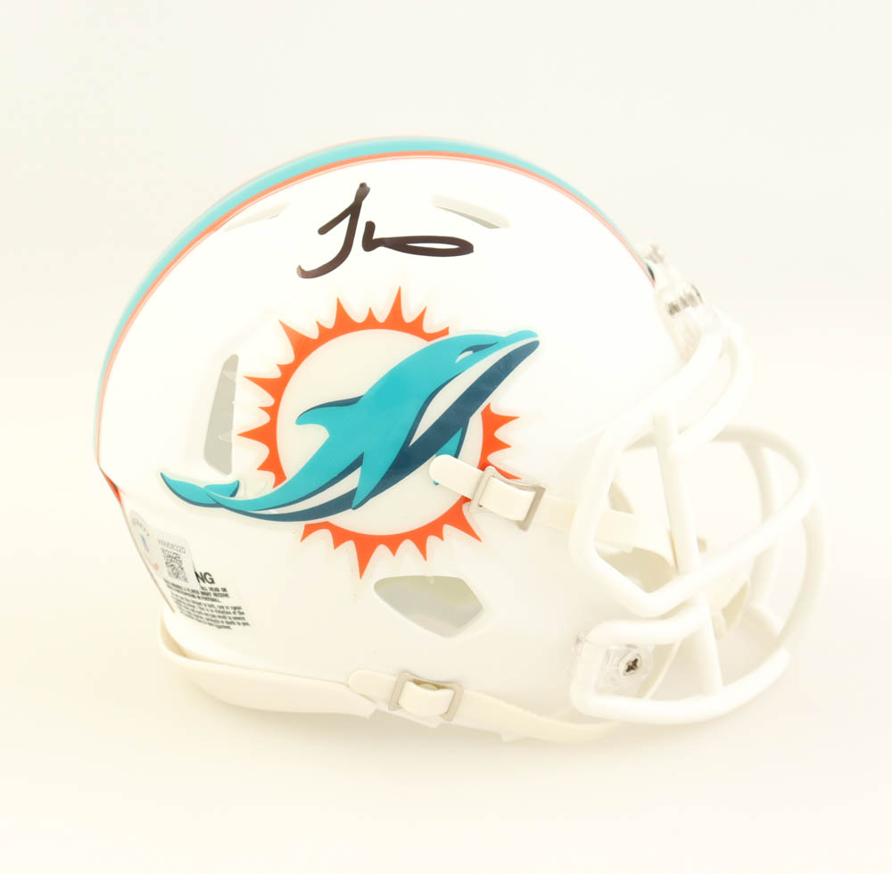 Tyreek Hill Signed Dolphins Speed Mini Helmet (Beckett) at PristineAuction.com Tyreek Hill Signed Dolphins Speed Mini Helmet (Beckett) at PristineAuction.com