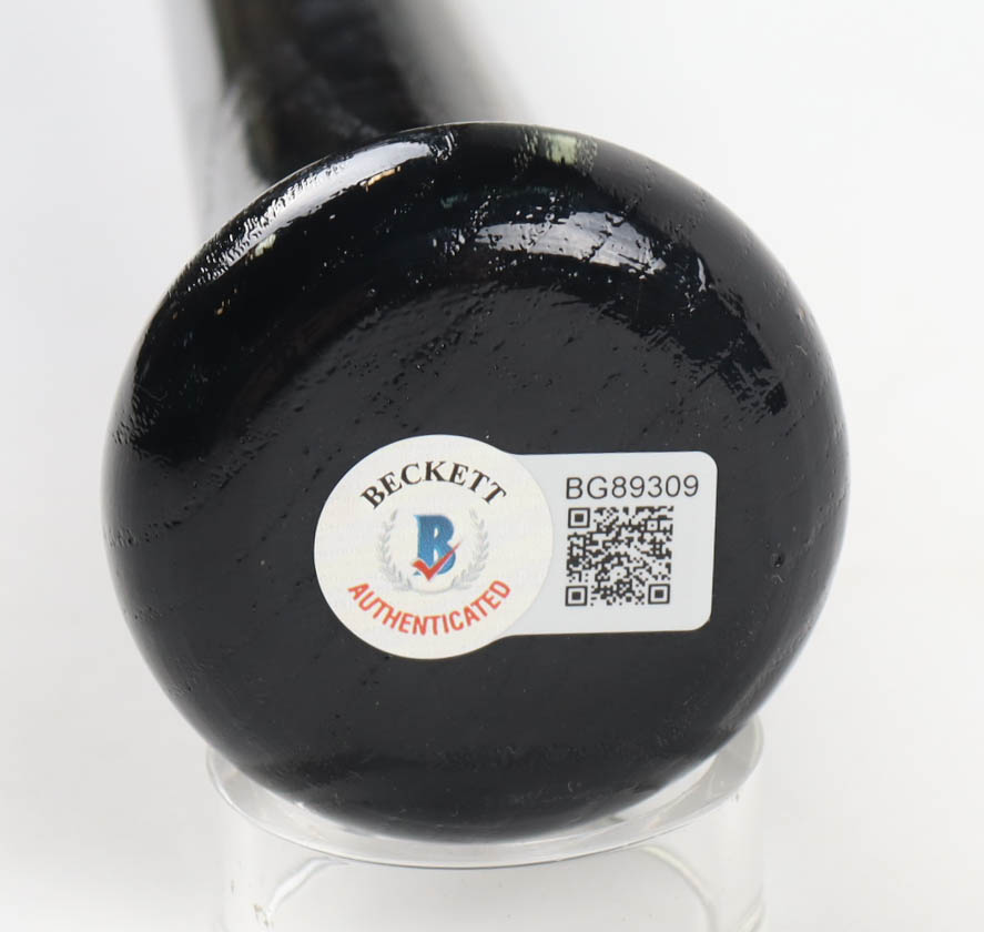 Chipper Jones Signed Rawlings Big Stick Pro Model Baseball Bat (Beckett) at PristineAuction.com Chipper Jones Signed Rawlings Big Stick Pro Model Baseball Bat (Beckett) at PristineAuction.com