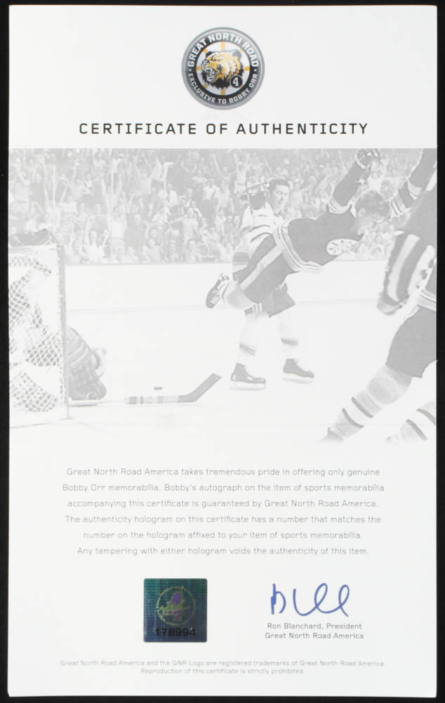 Bobby Orr Signed Bruins Logo Puck (Orr) at PristineAuction.com Bobby Orr Signed Bruins Logo Puck (Orr) at PristineAuction.com