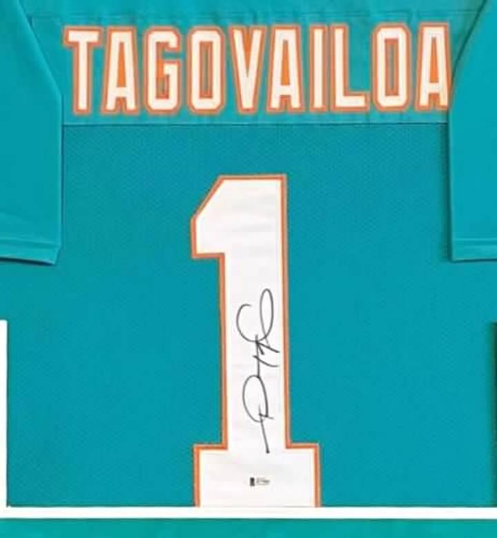 Tua Tagovailoa Signed Custom Framed Jersey Display (Beckett) at PristineAuction.com Tua Tagovailoa Signed Custom Framed Jersey Display (Beckett) at PristineAuction.com