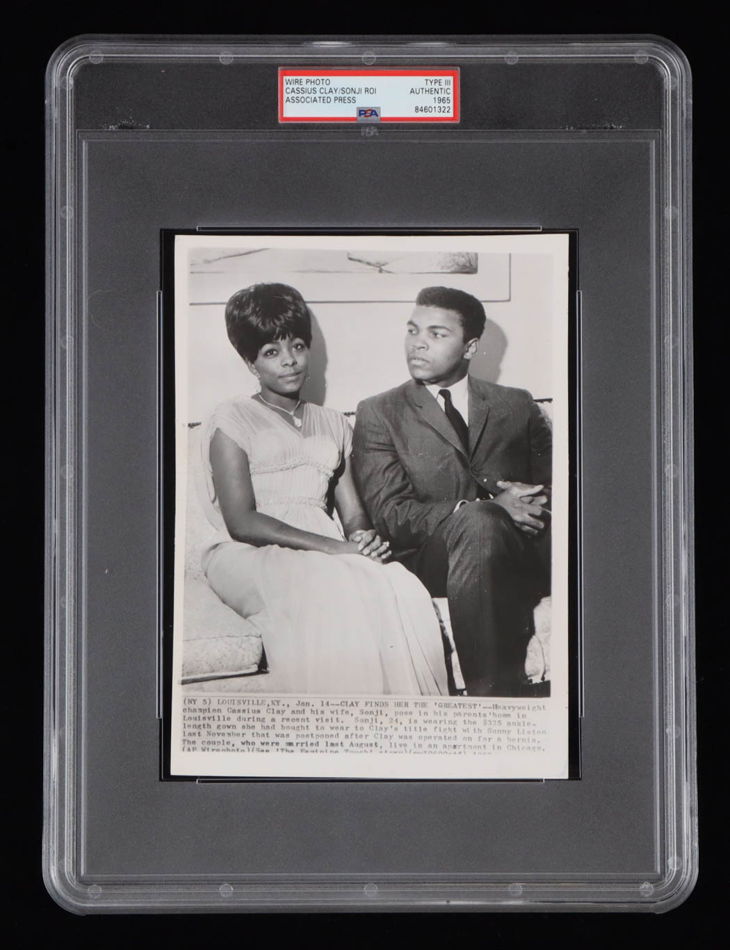 Muhammad Ali & Sonji Roi 1965 8x10 Vintage Wire Photo (PSA) at PristineAuction.com Muhammad Ali & Sonji Roi 1965 8x10 Vintage Wire Photo (PSA) at PristineAuction.com