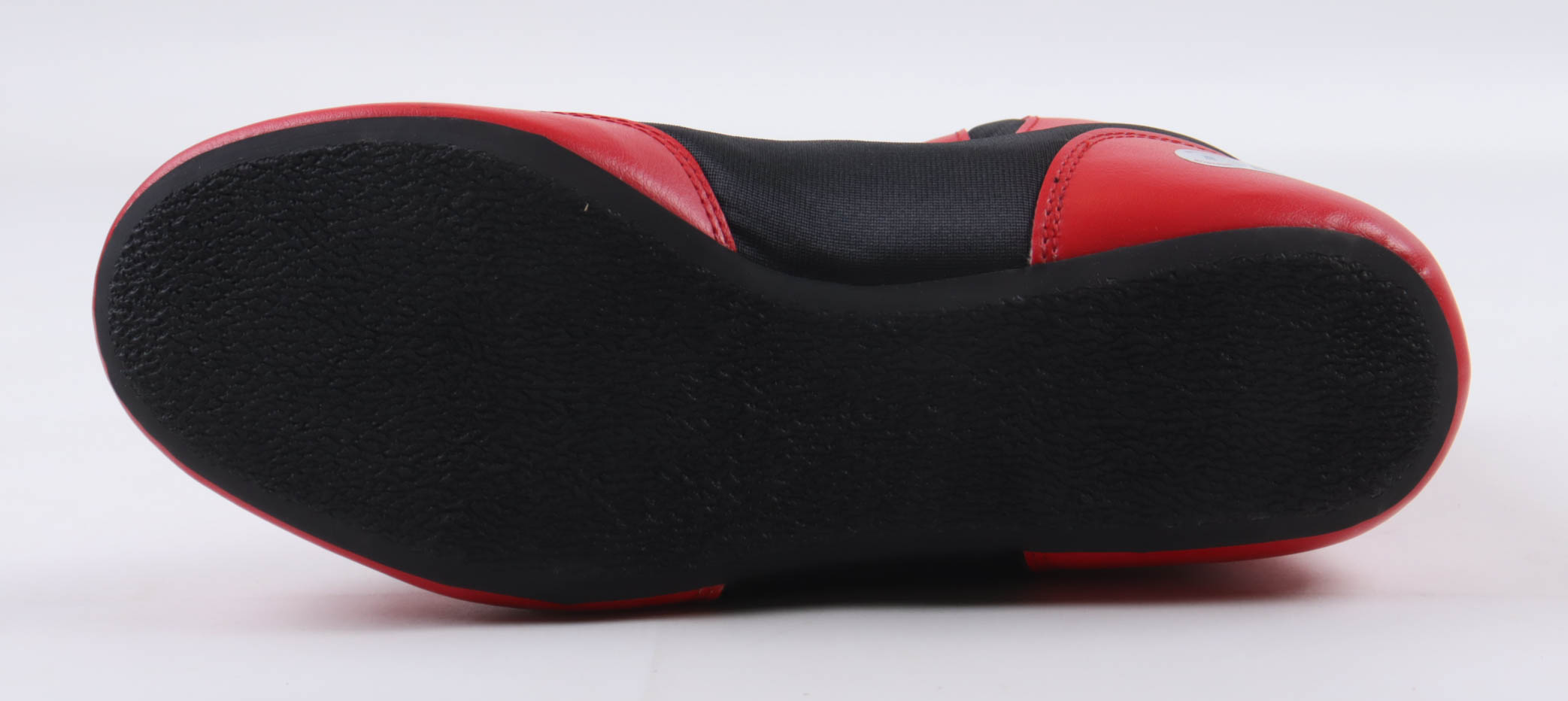 Floyd Mayweather Jr. Signed Title Boxing Shoe with Photo Display Case (Beckett) at PristineAuction.com Floyd Mayweather Jr. Signed Title Boxing Shoe with Photo Display Case (Beckett) at PristineAuction.com