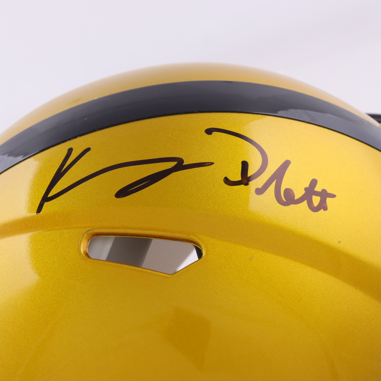 Kenny Pickett Signed Steelers Full-Size Authentic On-Field Flash Alternate Speed Helmet (Beckett) at PristineAuction.com Kenny Pickett Signed Steelers Full-Size Authentic On-Field Flash Alternate Speed Helmet (Beckett) at PristineAuction.com