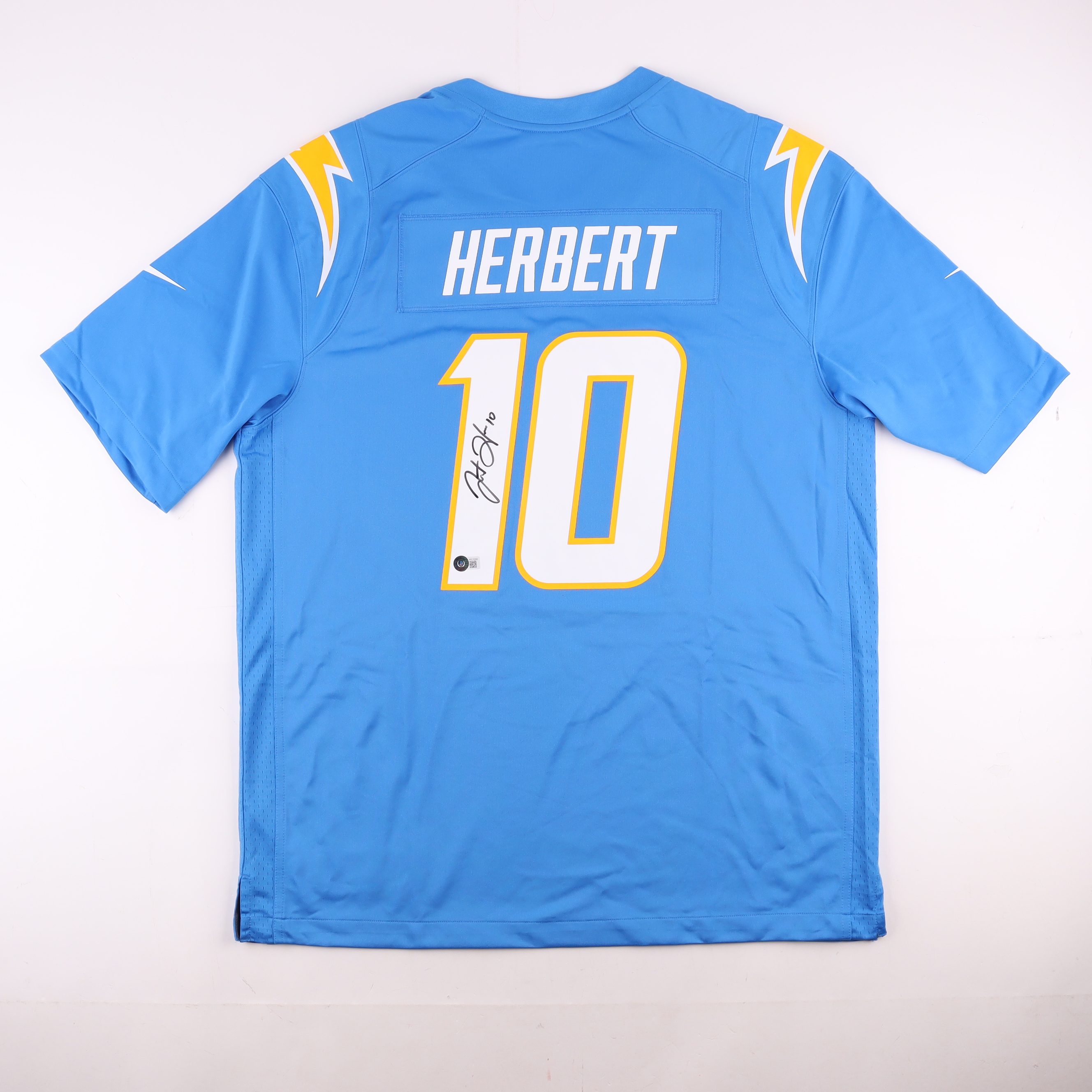 Justin Herbert Signed Chargers Jersey (Beckett) at PristineAuction.com Justin Herbert Signed Chargers Jersey (Beckett) at PristineAuction.com