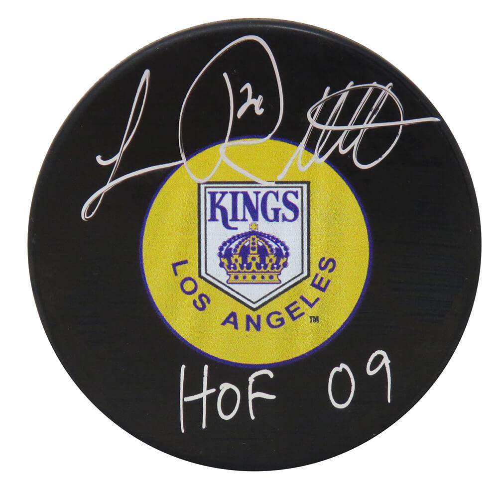 Luc Robitaille Signed Kings Logo Hockey Puck Inscribed "HOF 09" (Schwartz) at PristineAuction.com Luc Robitaille Signed Kings Logo Hockey Puck Inscribed "HOF 09" (Schwartz) at PristineAuction.com