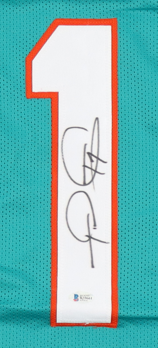 Tua Tagovailoa Signed Jersey (Beckett) at PristineAuction.com Tua Tagovailoa Signed Jersey (Beckett) at PristineAuction.com