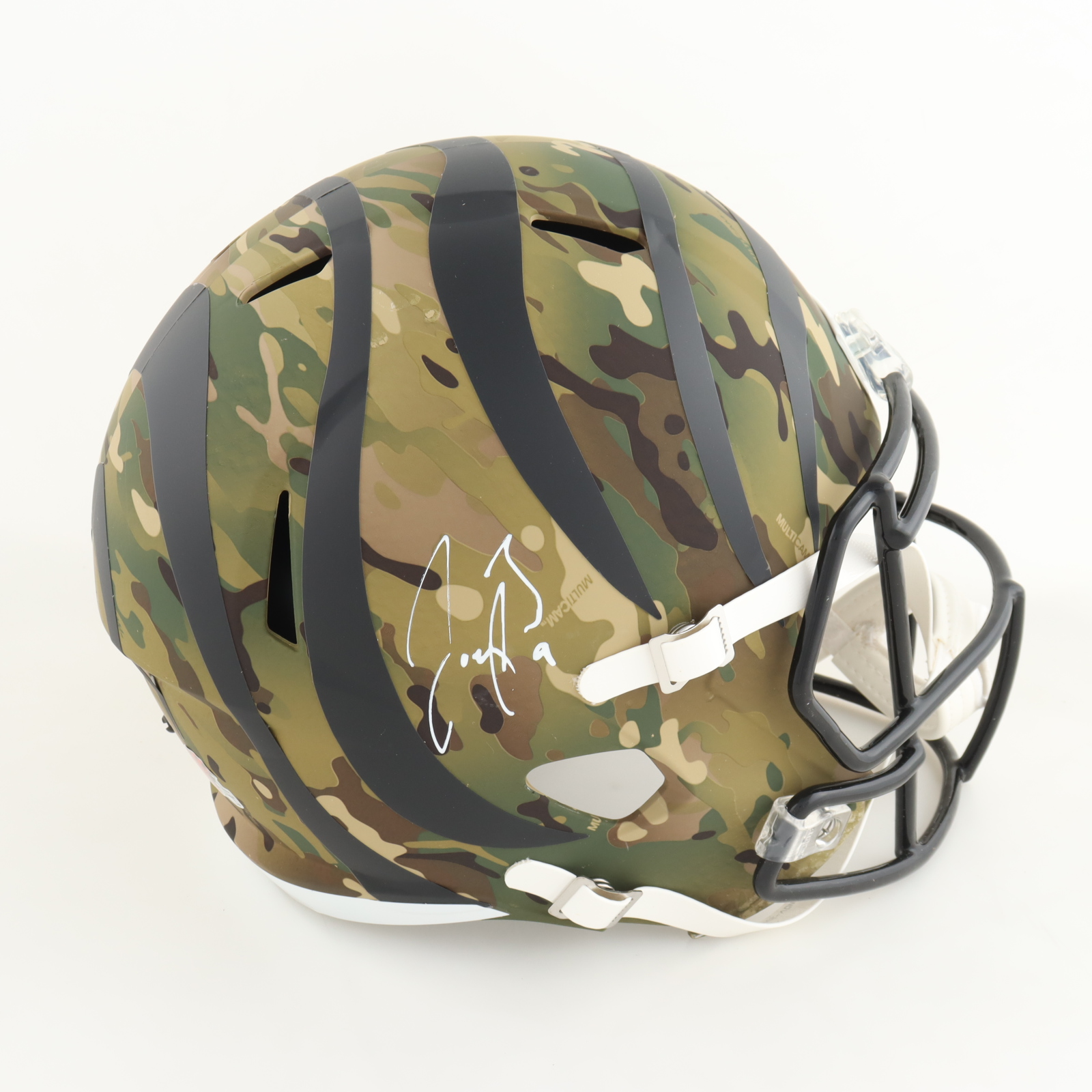 Joe Burrow Signed Bengals Full-Size Camo Alternate Speed Helmet (Fanatics) at PristineAuction.com Joe Burrow Signed Bengals Full-Size Camo Alternate Speed Helmet (Fanatics) at PristineAuction.com