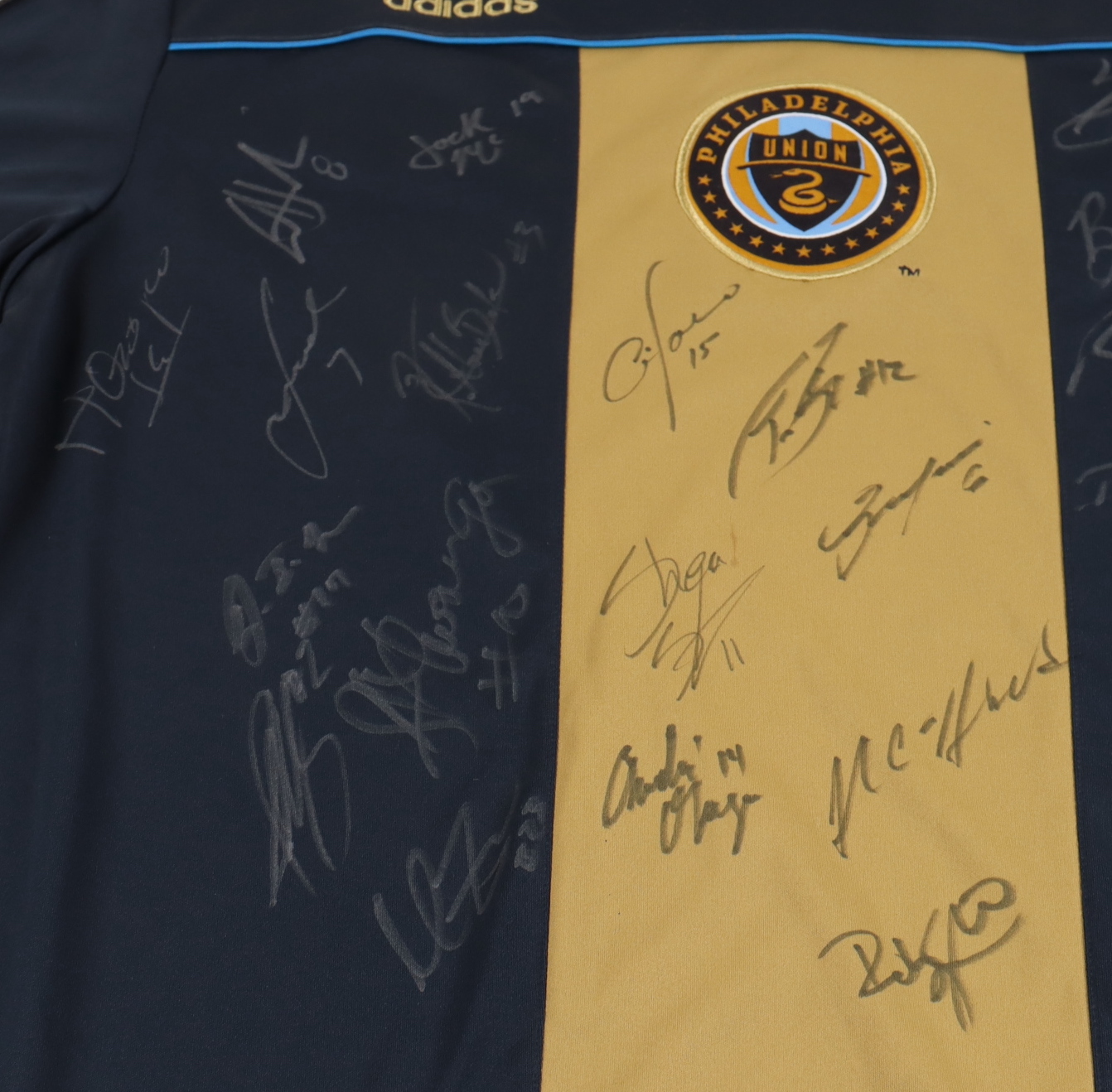 2010 Union Jersey Signed by (24) with Shea Salinas, Jack McInerney, Kyle Nakazawa, Brad Knighton, Roger Torres (JSA) at PristineAuction.com 2010 Union Jersey Signed by (24) with Shea Salinas, Jack McInerney, Kyle Nakazawa, Brad Knighton, Roger Torres (JSA) at PristineAuction.com