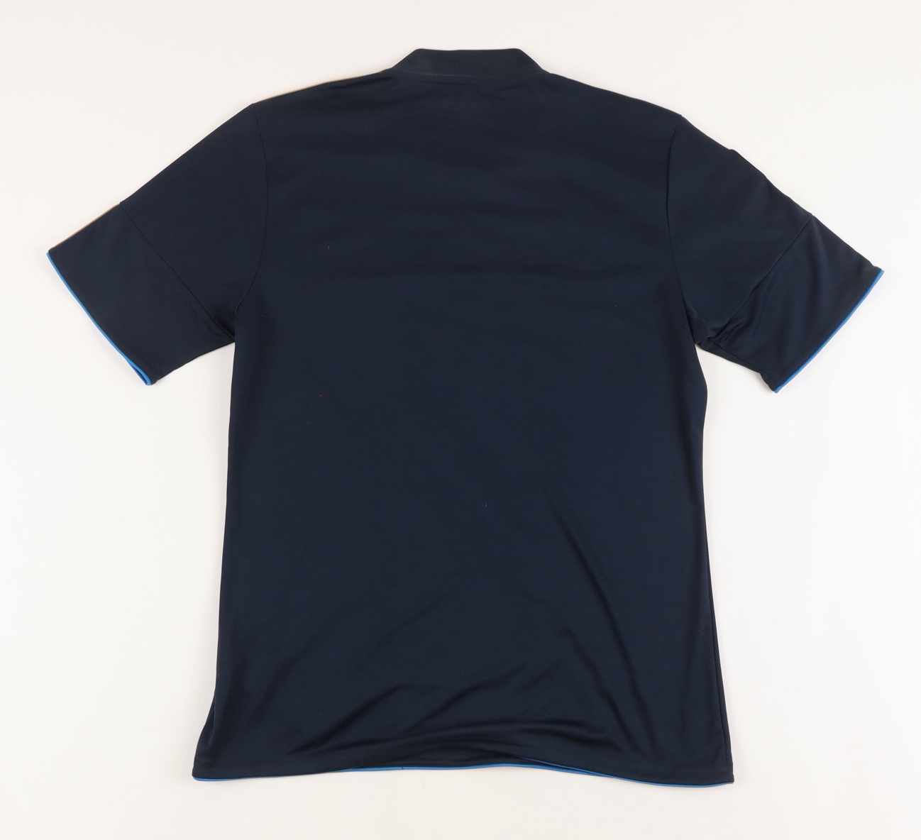 2010 Union Jersey Signed by (24) with Shea Salinas, Jack McInerney, Kyle Nakazawa, Brad Knighton, Roger Torres (JSA) at PristineAuction.com 2010 Union Jersey Signed by (24) with Shea Salinas, Jack McInerney, Kyle Nakazawa, Brad Knighton, Roger Torres (JSA) at PristineAuction.com