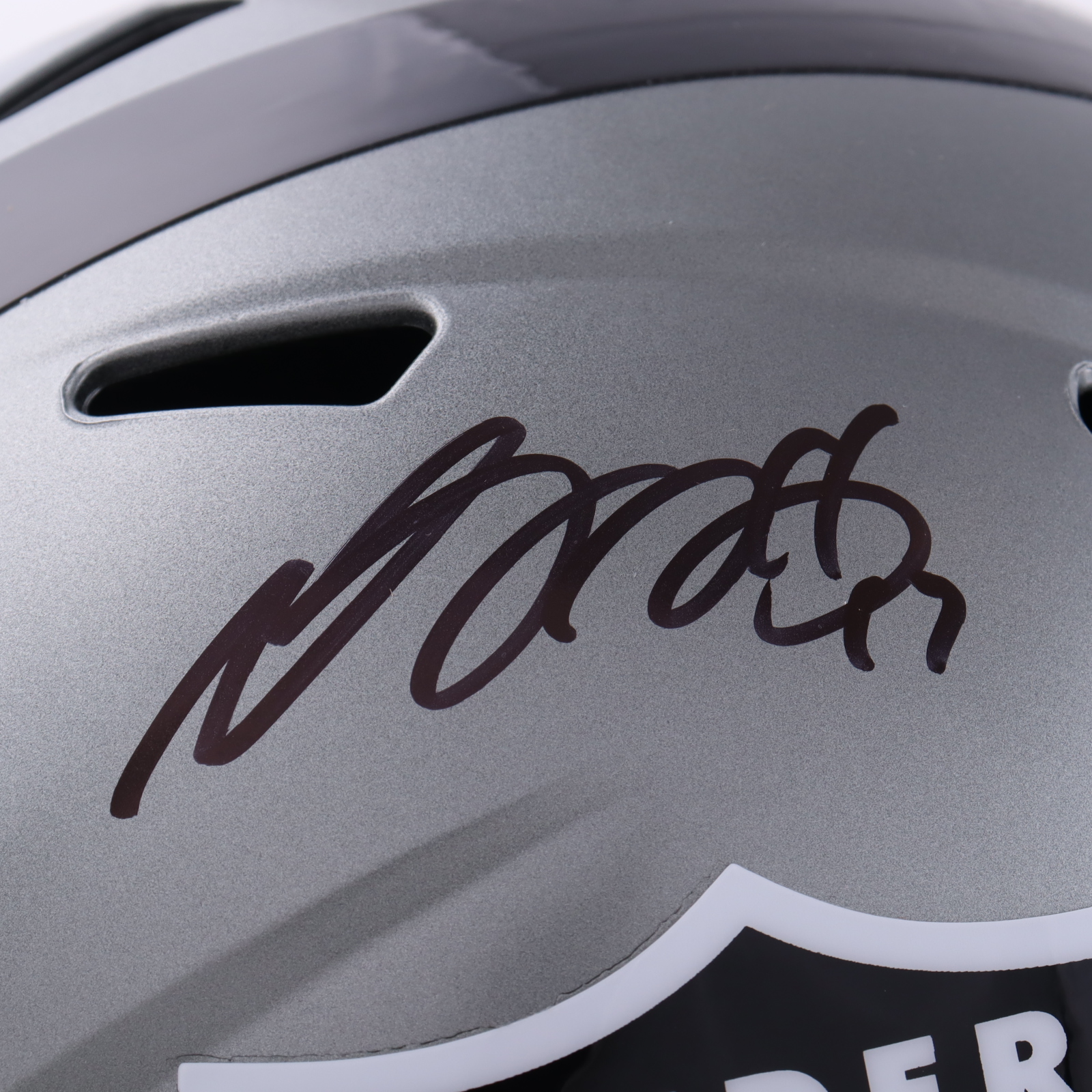 Davante Adams Signed Raiders Full Size Speed Helmet (Beckett) at PristineAuction.com Davante Adams Signed Raiders Full Size Speed Helmet (Beckett) at PristineAuction.com