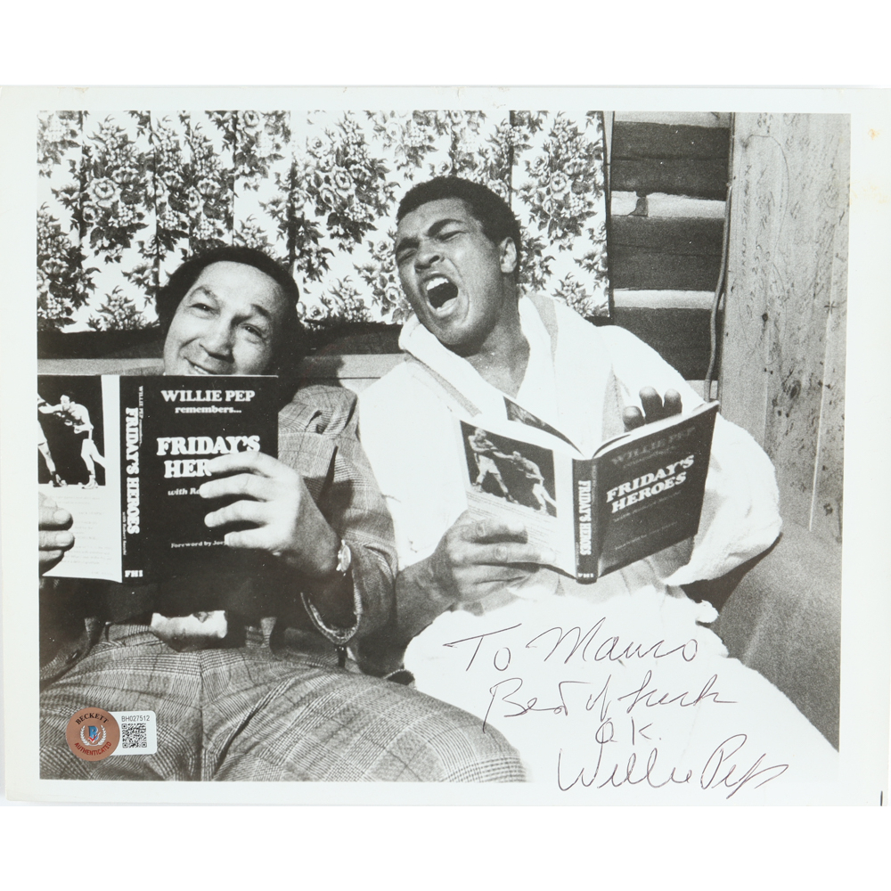 Willie Pep Signed 8x10 Photo (Beckett) Pristine Auction