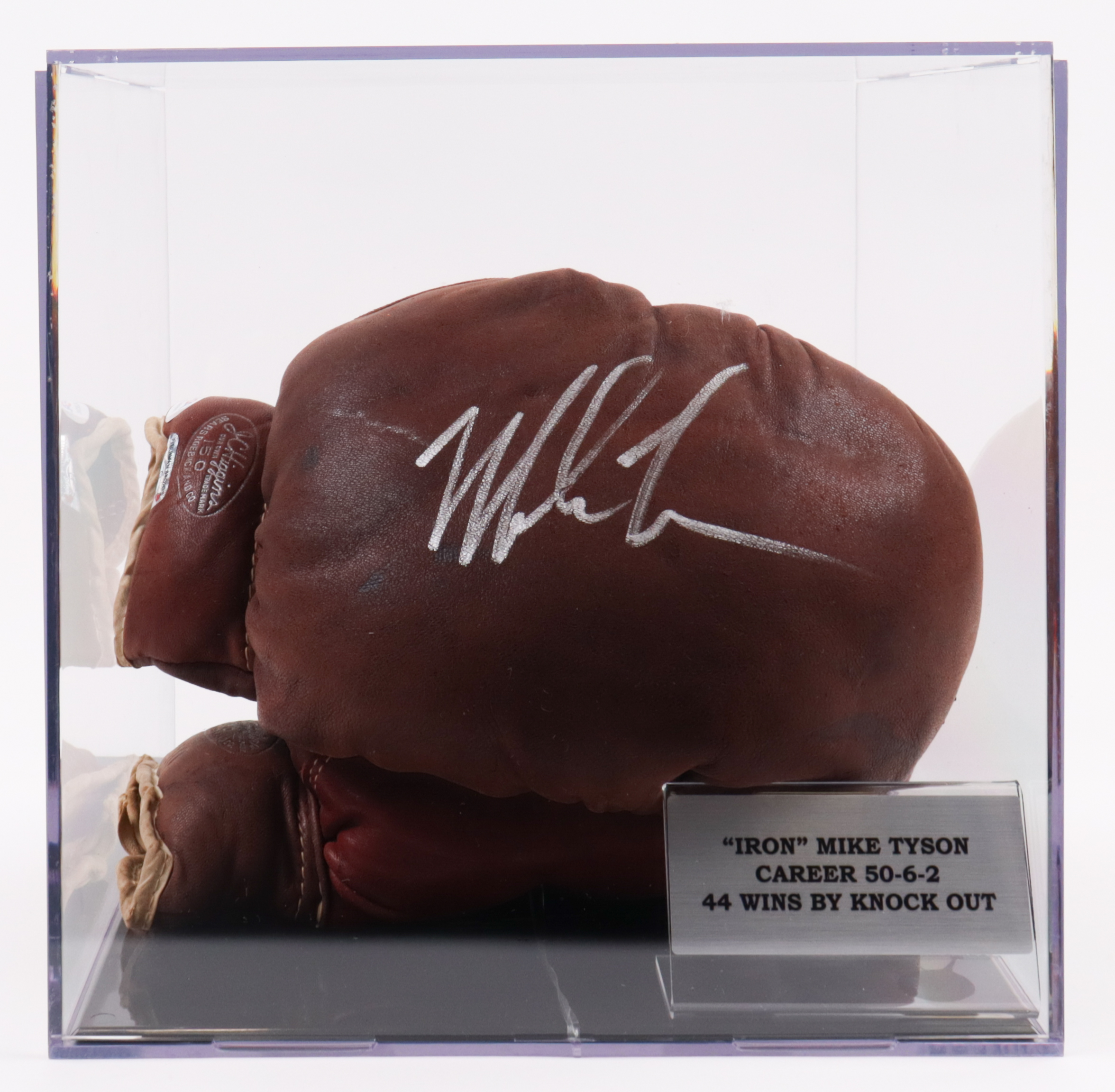 Mike Tyson Signed Pair of Vintage Boxing Gloves with Display Case (PSA & Tyson) at PristineAuction.com Mike Tyson Signed Pair of Vintage Boxing Gloves with Display Case (PSA & Tyson) at PristineAuction.com