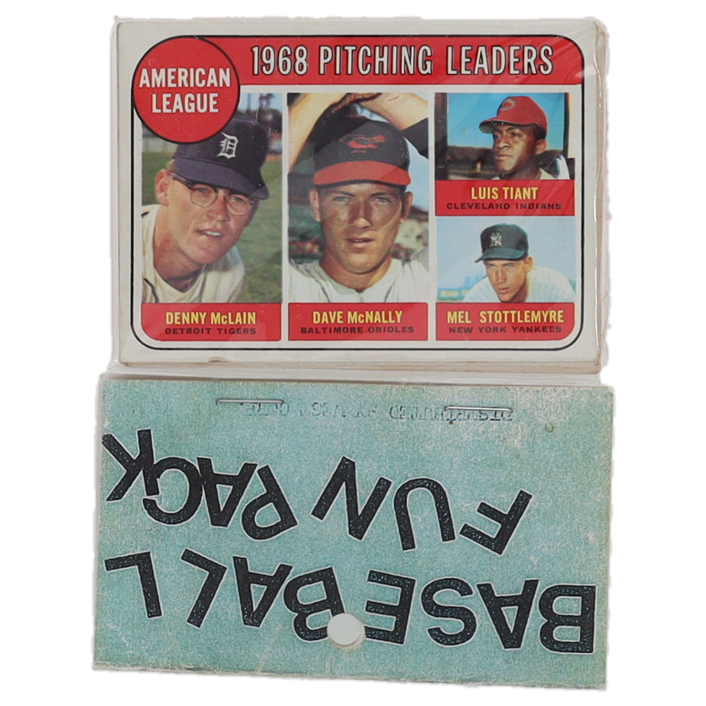 1969 Topps Baseball Card Fun Pack with (10) Cards at PristineAuction.com 1969 Topps Baseball Card Fun Pack with (10) Cards at PristineAuction.com