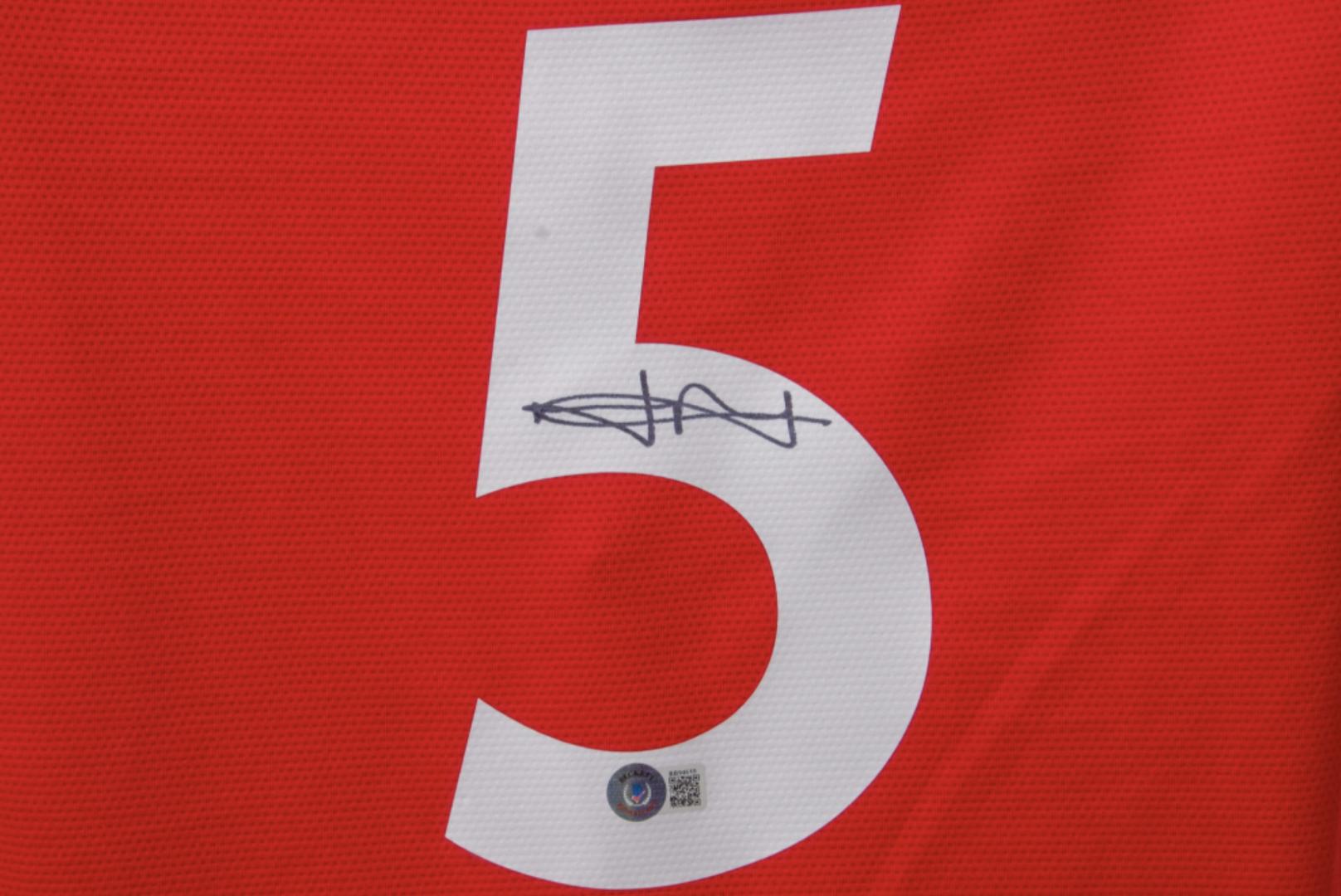Harry Maguire Signed Manchester United Jersey (Beckett) at PristineAuction.com Harry Maguire Signed Manchester United Jersey (Beckett) at PristineAuction.com