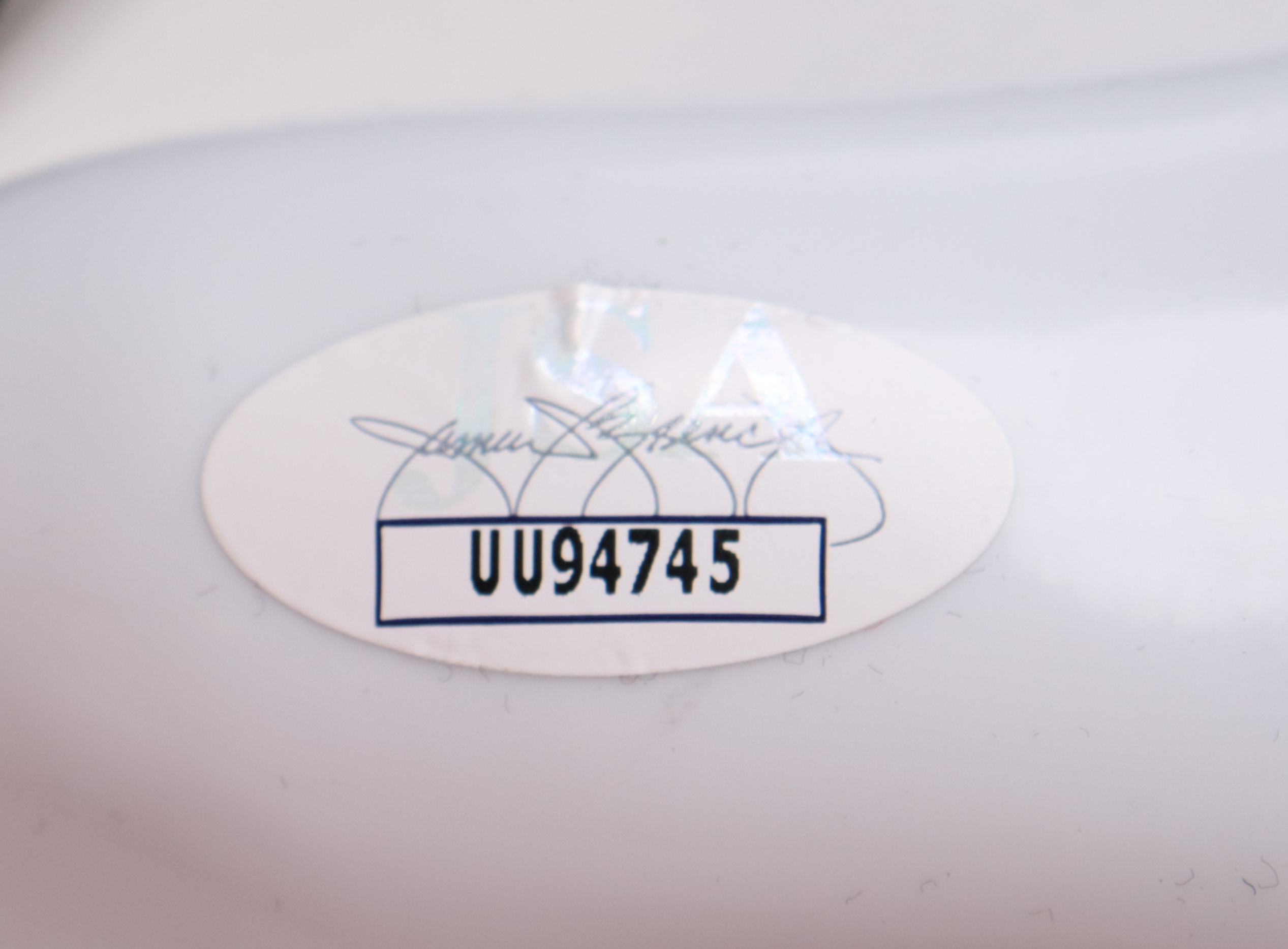 Roger L. Jackson Signed "Scream" Ghostface Mask Inscribed "Ghost Face" (JSA) at PristineAuction.com Roger L. Jackson Signed "Scream" Ghostface Mask Inscribed "Ghost Face" (JSA) at PristineAuction.com