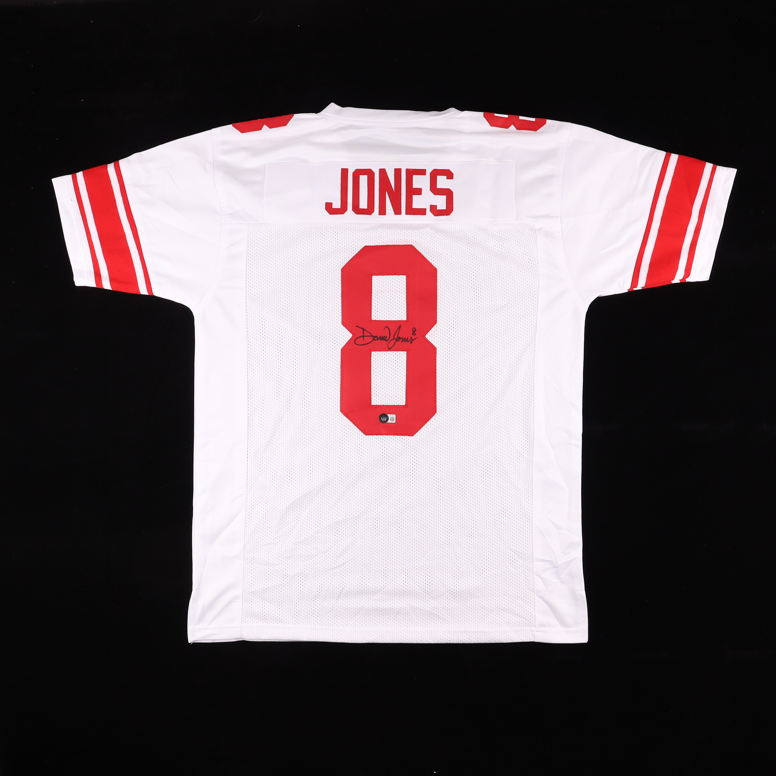 Daniel Jones Signed Jersey (Beckett) at PristineAuction.com Daniel Jones Signed Jersey (Beckett) at PristineAuction.com