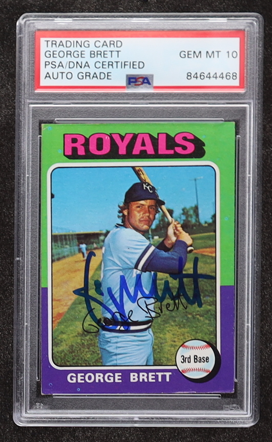 George Brett Signed 1975 Topps #228 RC (PSA) at PristineAuction.com George Brett Signed 1975 Topps #228 RC (PSA) at PristineAuction.com