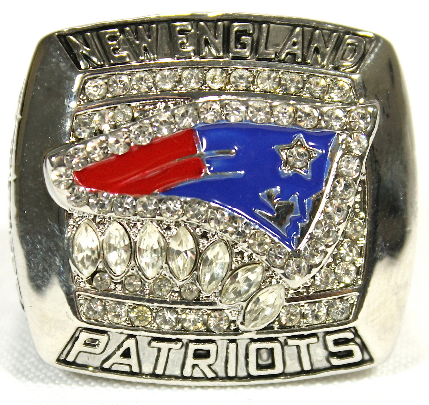 Tom Brady New England Patriots High Quality Replica 2011 AFC Championship Ring at PristineAuction.com Tom Brady New England Patriots High Quality Replica 2011 AFC Championship Ring at PristineAuction.com