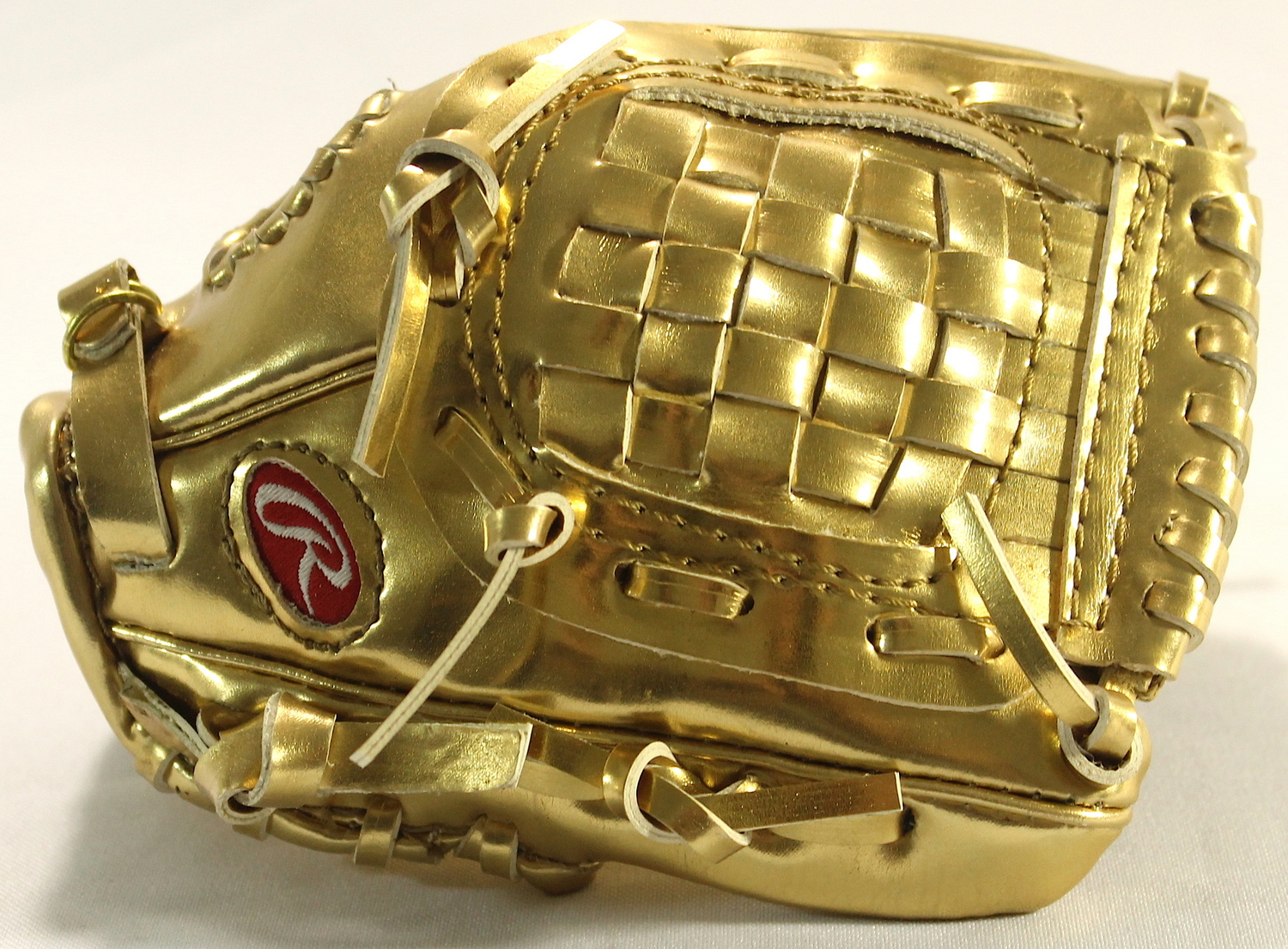 Cal Ripken Jr. Signed Rawlings Gold Glove Mini-Baseball Glove with Display Case (PSA COA) at PristineAuction.com Cal Ripken Jr. Signed Rawlings Gold Glove Mini-Baseball Glove with Display Case (PSA COA) at PristineAuction.com