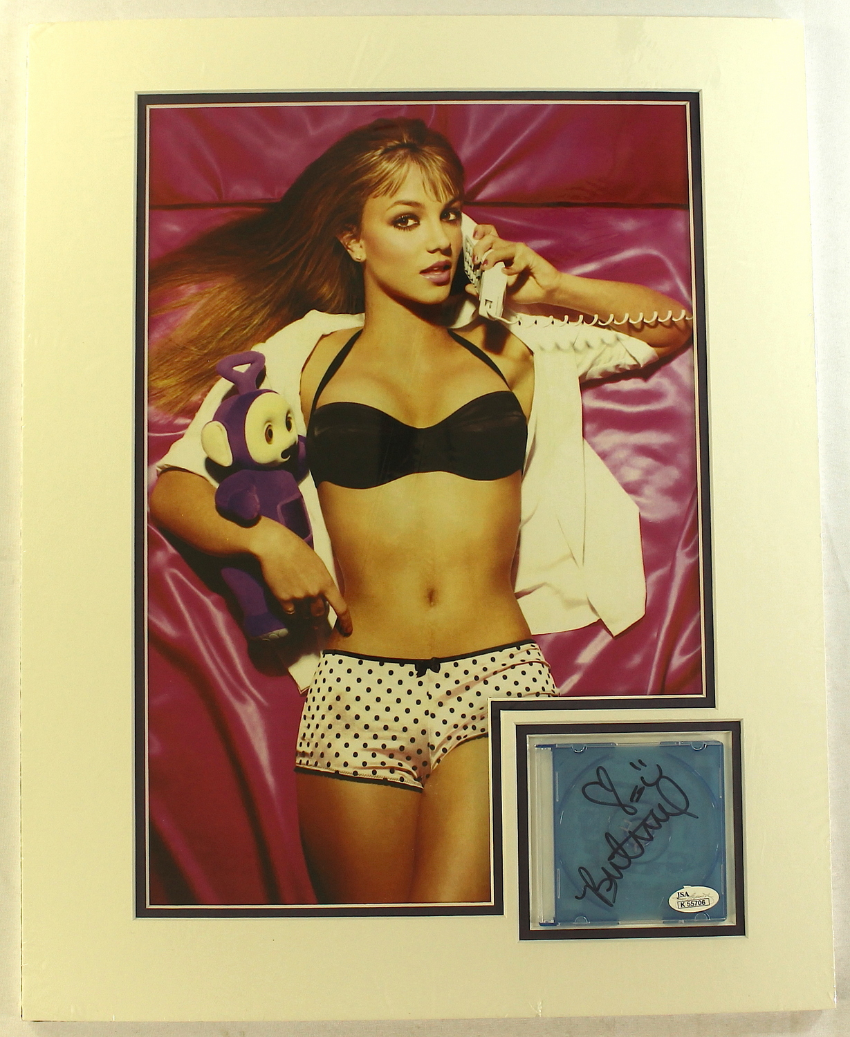 Britney Spears Signed 16x20 Custom Matted Photo Display (JSA COA) at PristineAuction.com Britney Spears Signed 16x20 Custom Matted Photo Display (JSA COA) at PristineAuction.com