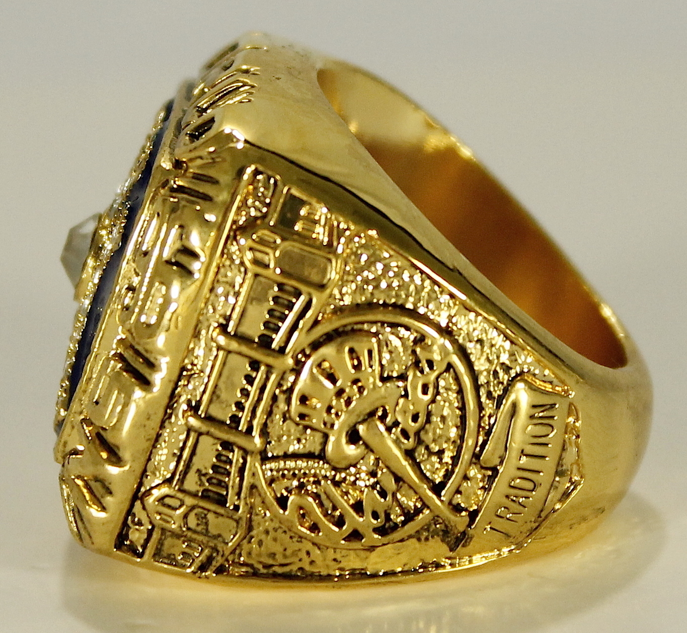 Derek Jeter New York Yankees High Quality Replica 1996 World Series Ring at PristineAuction.com Derek Jeter New York Yankees High Quality Replica 1996 World Series Ring at PristineAuction.com