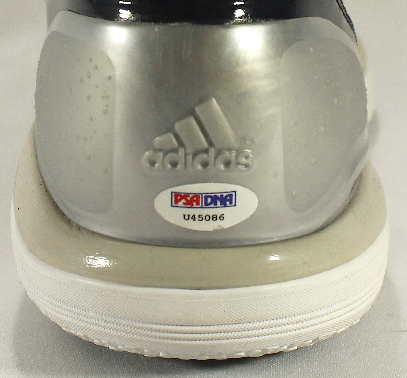 Dwight Howard Signed Adidas Game Model Basketball Shoe (PSA) at PristineAuction.com Dwight Howard Signed Adidas Game Model Basketball Shoe (PSA) at PristineAuction.com