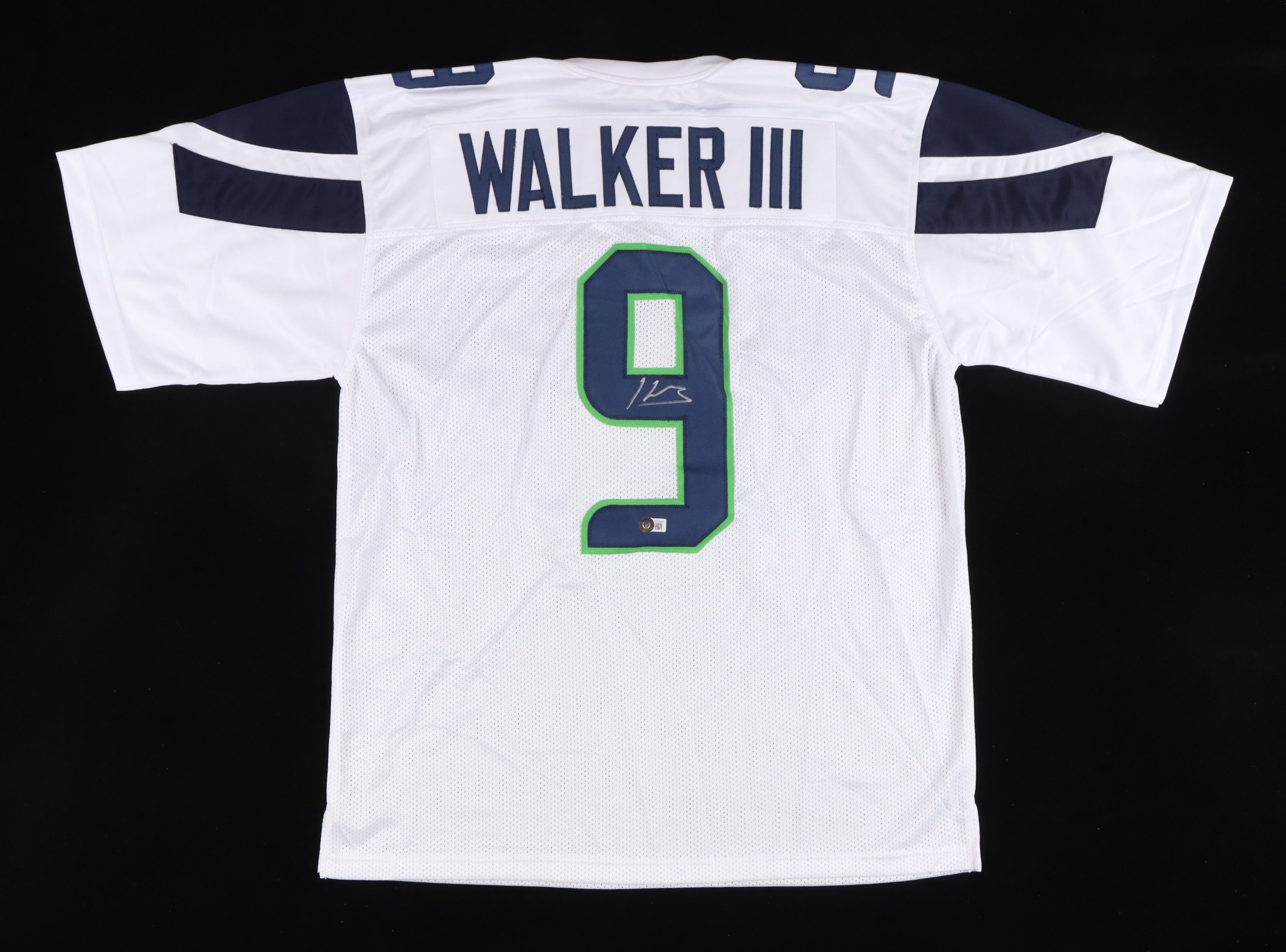 Kenneth Walker III Signed Jersey (Beckett) at PristineAuction.com Kenneth Walker III Signed Jersey (Beckett) at PristineAuction.com