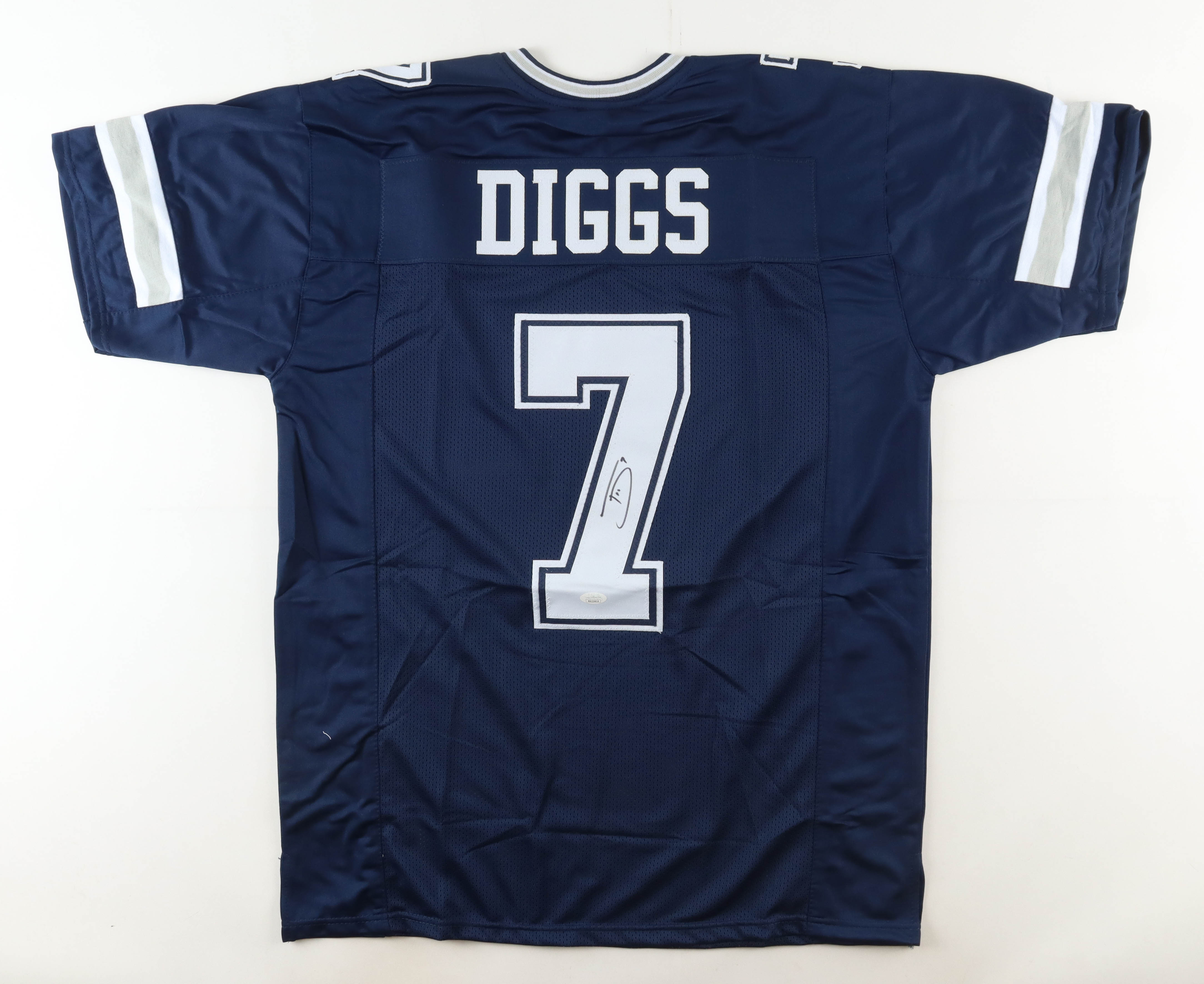 Trevon Diggs Signed Jersey (JSA) at PristineAuction.com Trevon Diggs Signed Jersey (JSA) at PristineAuction.com