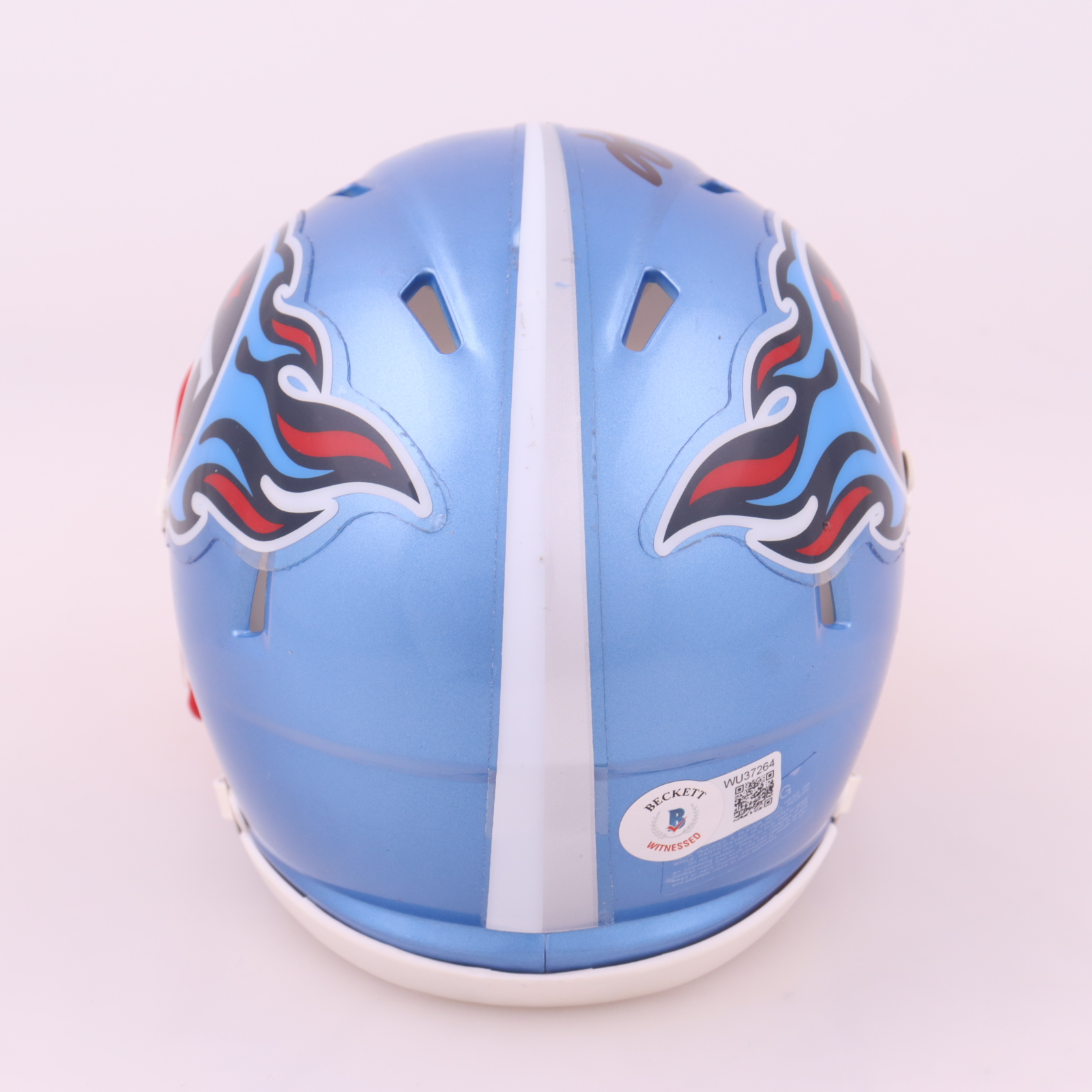 Treylon Burks Signed Titans Flash Alternate Speed Mini Helmet (Beckett) at PristineAuction.com Treylon Burks Signed Titans Flash Alternate Speed Mini Helmet (Beckett) at PristineAuction.com