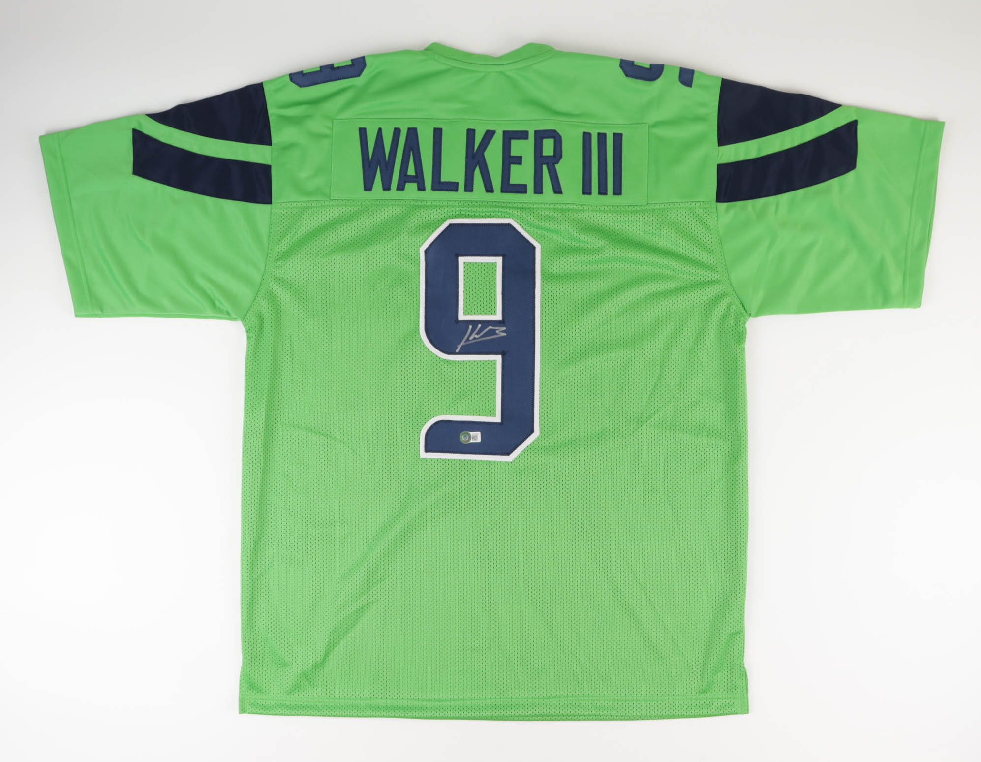 Kenneth Walker III Signed Jersey (Beckett) at PristineAuction.com Kenneth Walker III Signed Jersey (Beckett) at PristineAuction.com