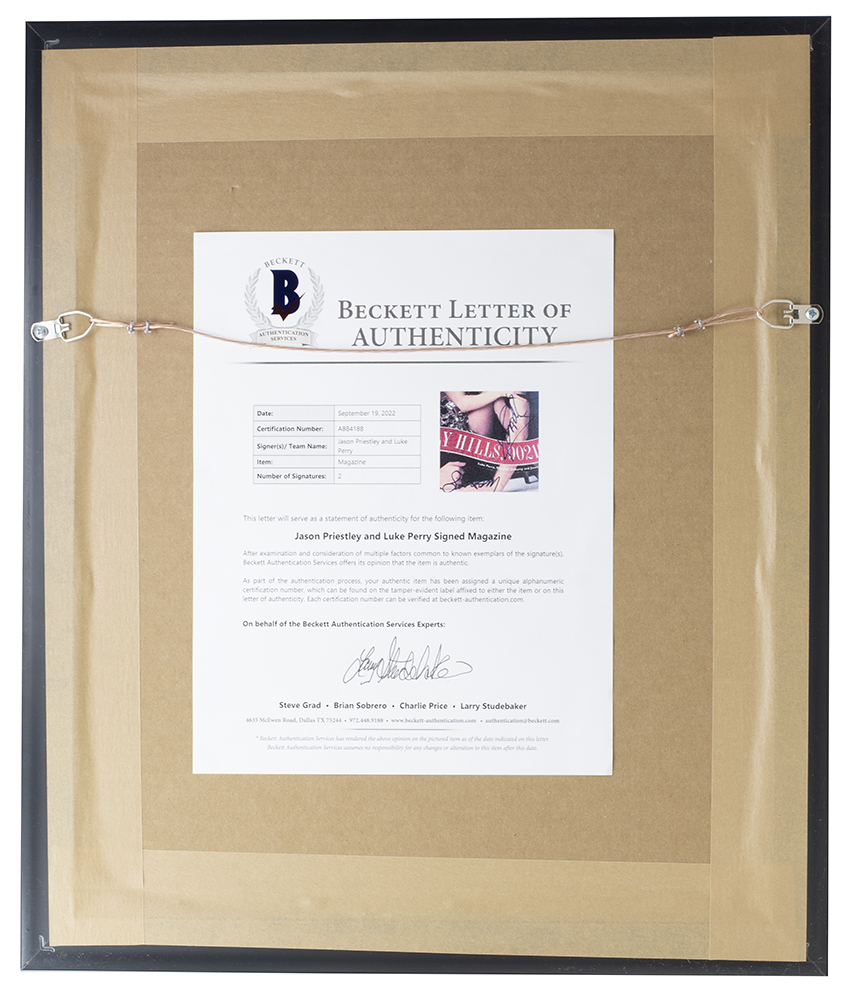 Jason Priestley & Luke Perry Signed "Beverly Hills, 90210" Custom Framed Photo Display (Beckett) at PristineAuction.com Jason Priestley & Luke Perry Signed "Beverly Hills, 90210" Custom Framed Photo Display (Beckett) at PristineAuction.com