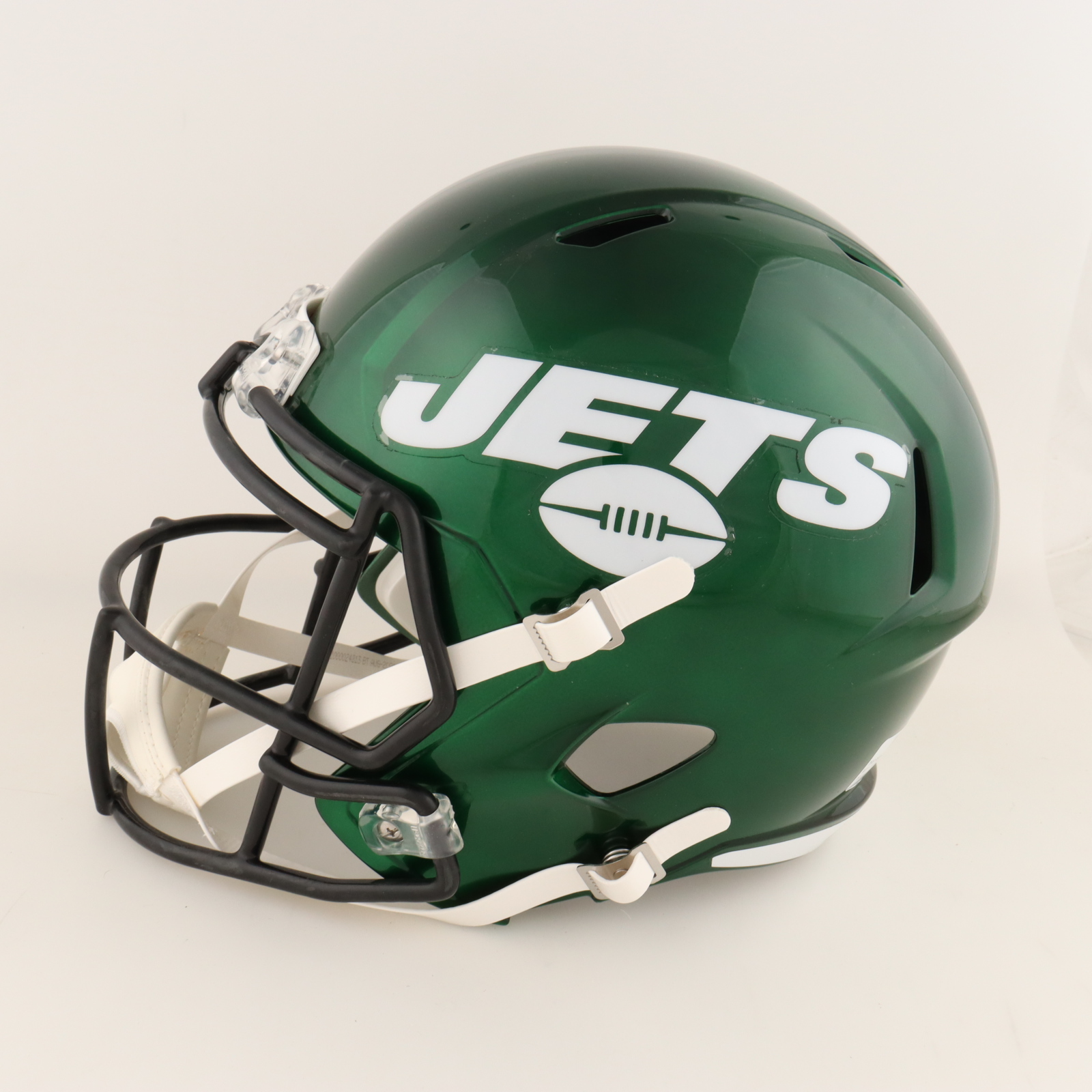 Ahmad Gardner Signed Jets Full-Size Speed Helmet (Beckett) at PristineAuction.com Ahmad Gardner Signed Jets Full-Size Speed Helmet (Beckett) at PristineAuction.com