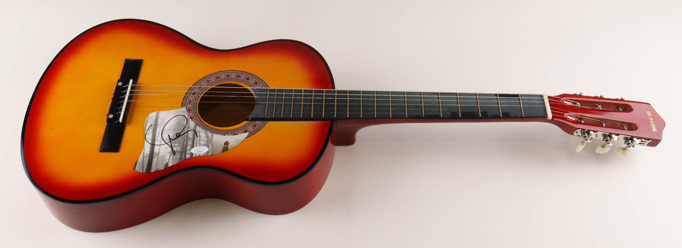 Taylor Swift Signed 39" Acoustic Guitar (JSA) at PristineAuction.com Taylor Swift Signed 39" Acoustic Guitar (JSA) at PristineAuction.com