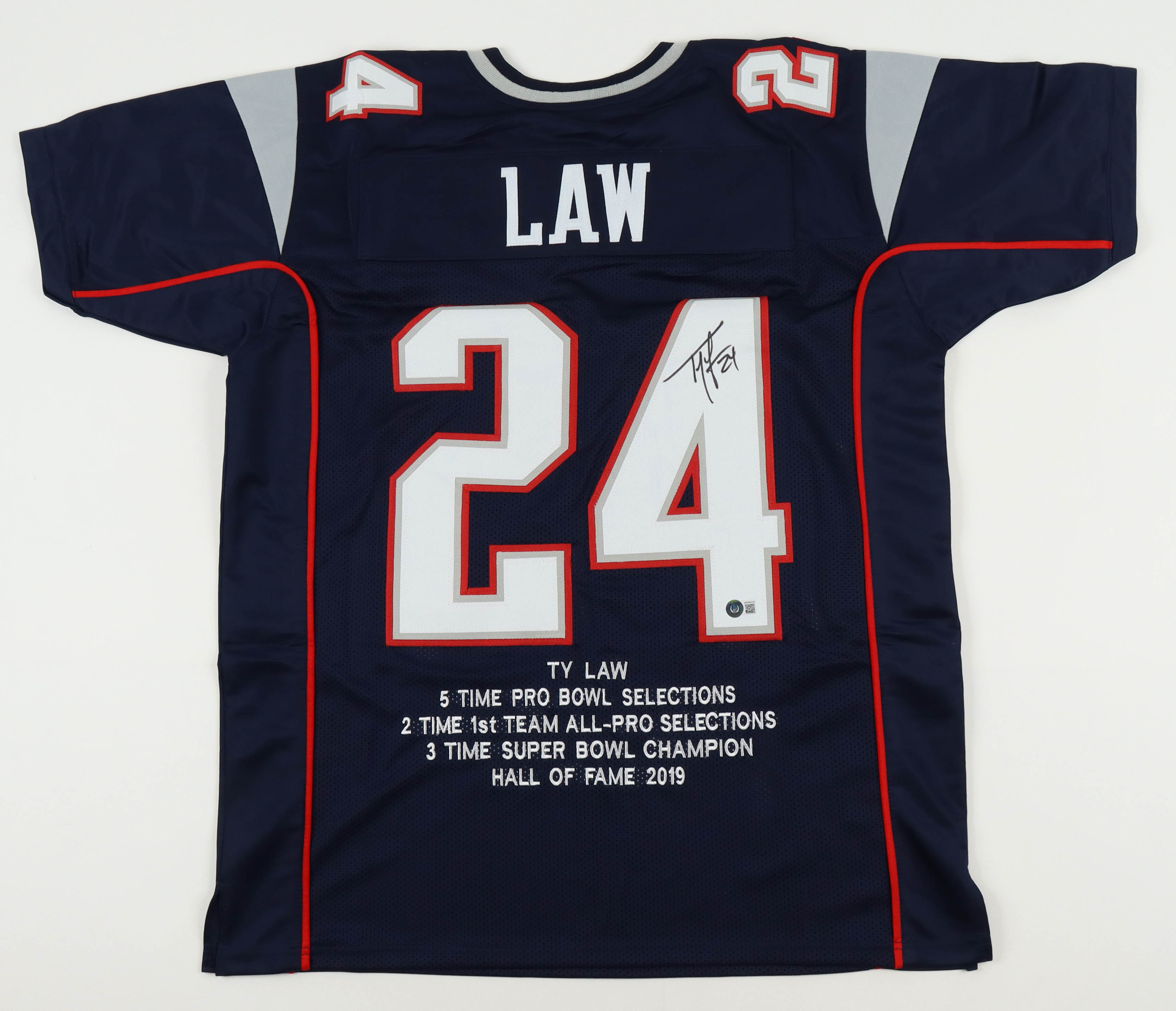 Lawrence Taylor Signed Career Stat Highlight Jersey (Beckett) at PristineAuction.com Lawrence Taylor Signed Career Stat Highlight Jersey (Beckett) at PristineAuction.com