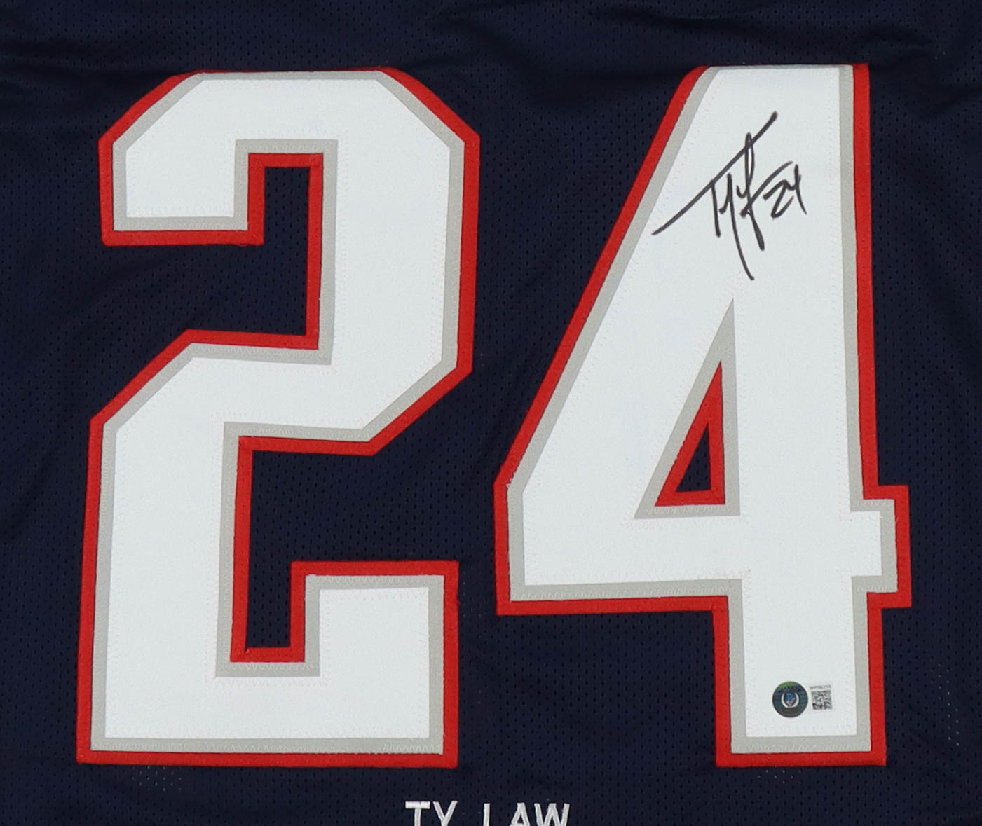 Lawrence Taylor Signed Career Stat Highlight Jersey (Beckett) at PristineAuction.com Lawrence Taylor Signed Career Stat Highlight Jersey (Beckett) at PristineAuction.com