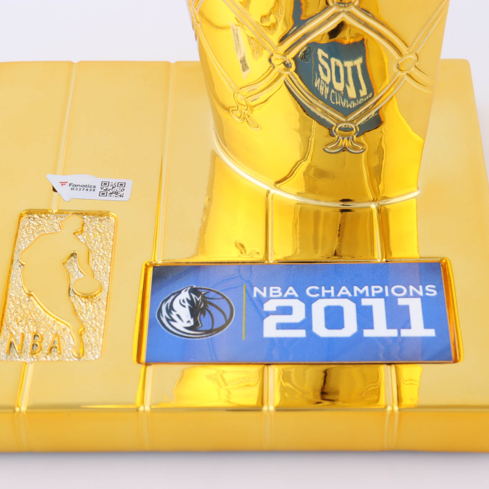 Dirk Nowitzki Signed Mavericks Trophy (Fanatics) at PristineAuction.com Dirk Nowitzki Signed Mavericks Trophy (Fanatics) at PristineAuction.com