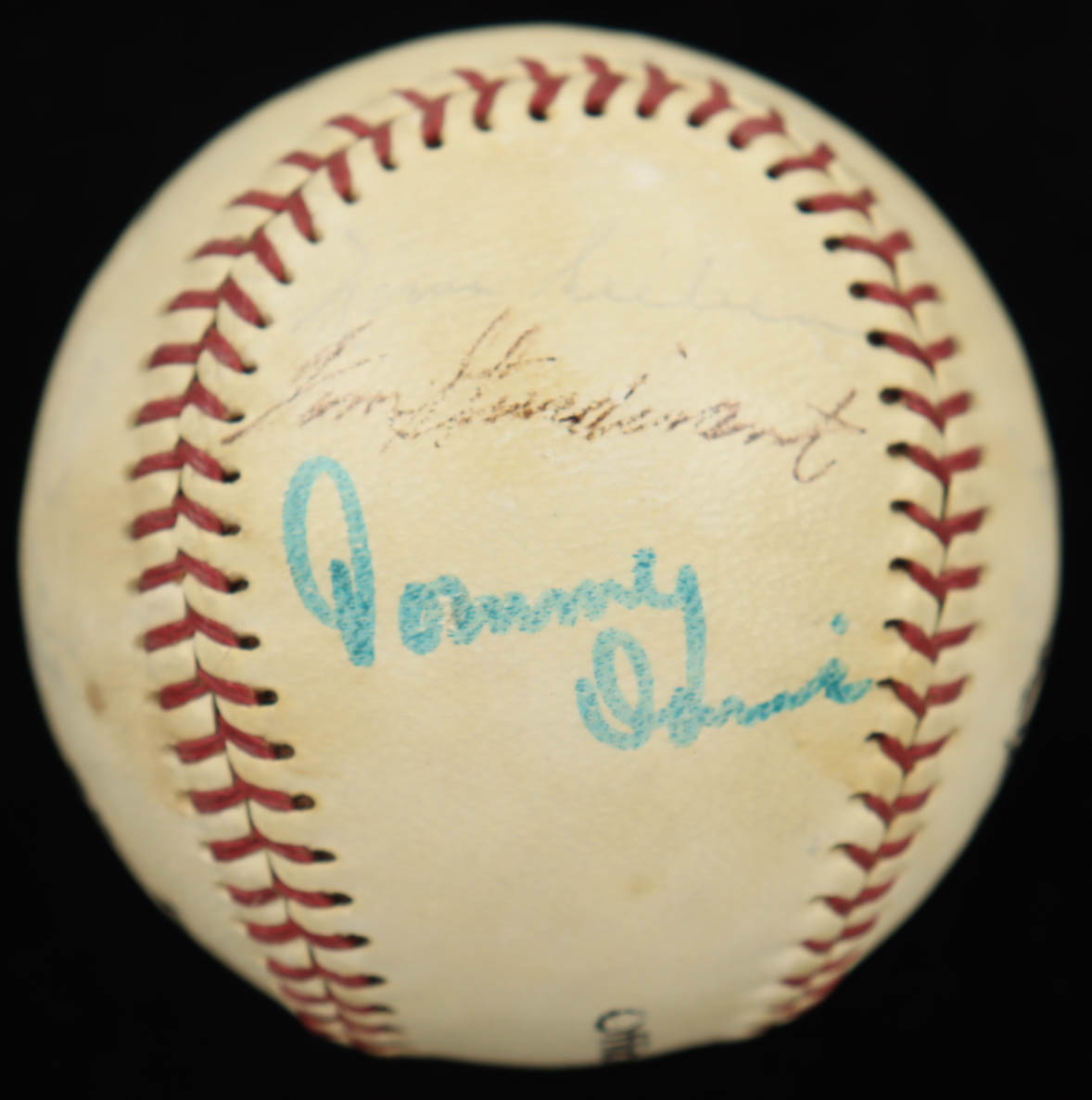 1960s Yankees & Dodgers Star Baseball Signed by (11) with Mickey Mantle, Tommy Davis, John Roseboro, Moose Skowron with Display Case & Wood Base (PSA) at PristineAuction.com 1960s Yankees & Dodgers Star Baseball Signed by (11) with Mickey Mantle, Tommy Davis, John Roseboro, Moose Skowron with Display Case & Wood Base (PSA) at PristineAuction.com