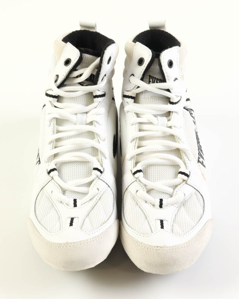 Mike Tyson Signed Everlast Boxing Boot (PSA & Tyson) at PristineAuction.com Mike Tyson Signed Everlast Boxing Boot (PSA & Tyson) at PristineAuction.com