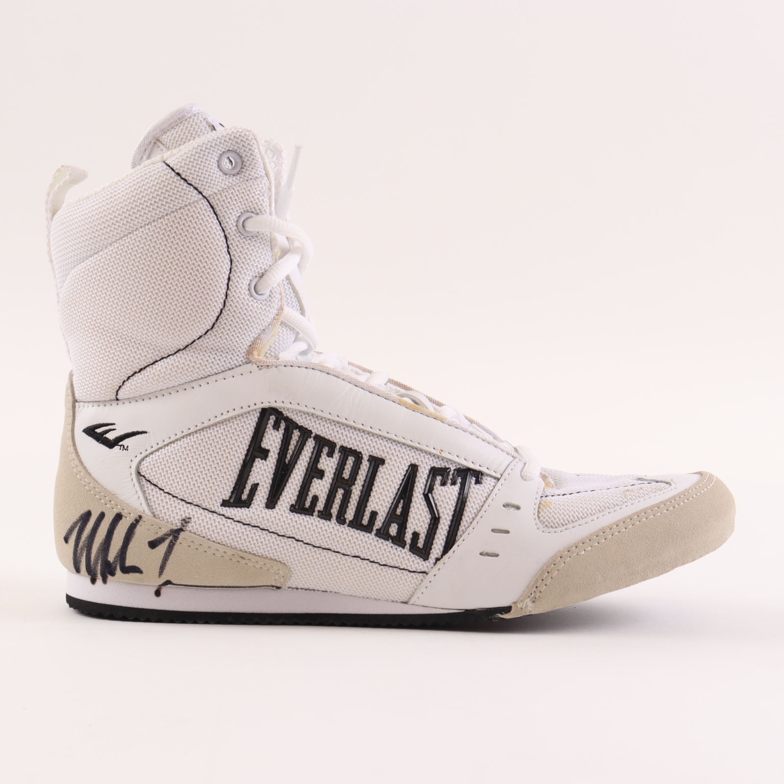 Mike Tyson Signed Everlast Boxing Shoe with Display Case (PSA & Tyson) at PristineAuction.com Mike Tyson Signed Everlast Boxing Shoe with Display Case (PSA & Tyson) at PristineAuction.com