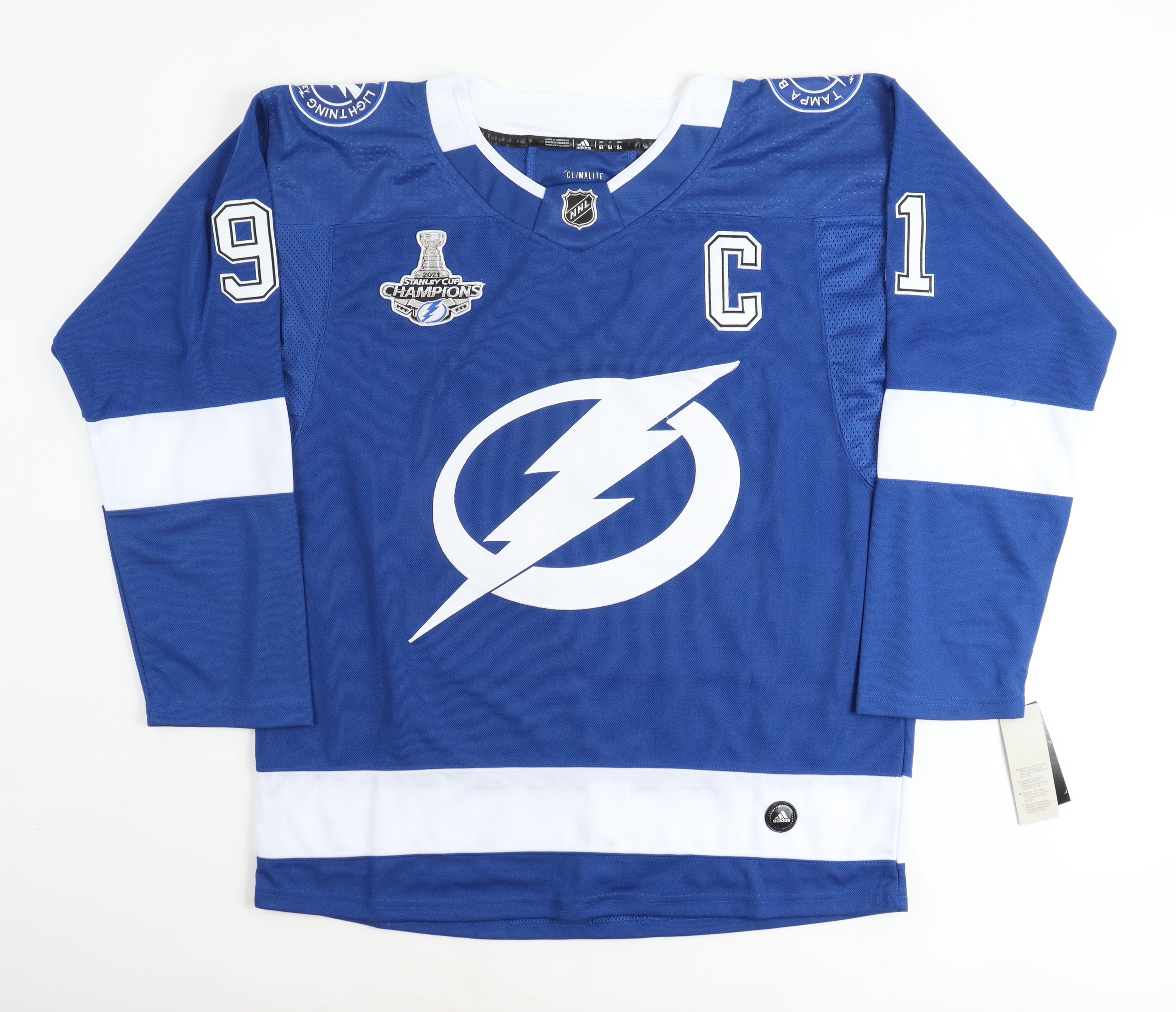 Steven Stamkos Signed Lightning Jersey (JSA) at PristineAuction.com Steven Stamkos Signed Lightning Jersey (JSA) at PristineAuction.com