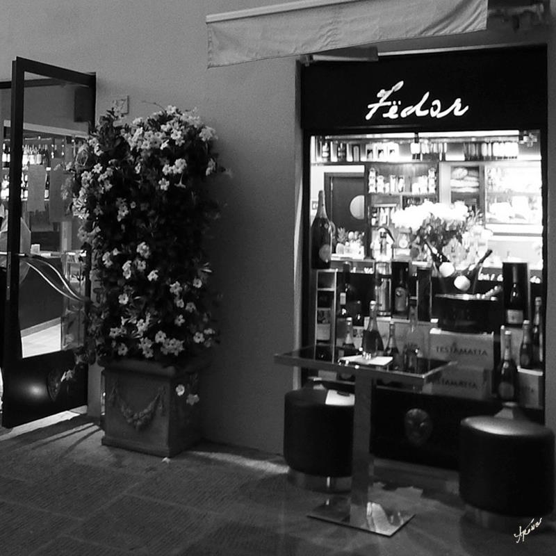 "Siena 1" LE 26x38 Custom Framed Giclee on Canvas by Misha Aronov (Artova) at PristineAuction.com "Siena 1" LE 26x38 Custom Framed Giclee on Canvas by Misha Aronov (Artova) at PristineAuction.com