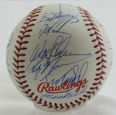 1986 World Series Baseball Team-Signed by (23) with Davey Johnson, Greg Pavlick, Ray Knight, John Gibbons, Lenny Dykstra (Beckett) at PristineAuction.com 1986 World Series Baseball Team-Signed by (23) with Davey Johnson, Greg Pavlick, Ray Knight, John Gibbons, Lenny Dykstra (Beckett) at PristineAuction.com