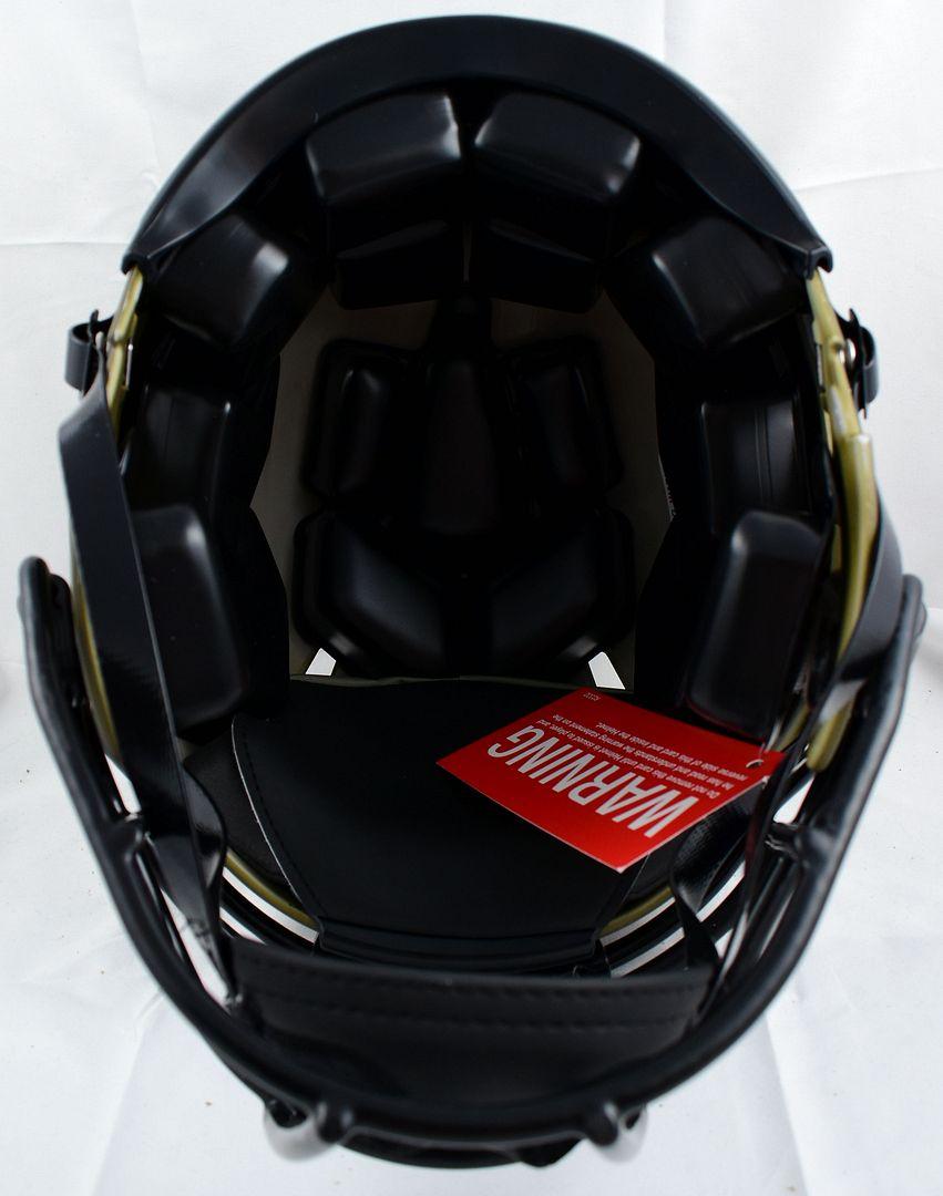 Tyreek Hill Signed Dolphins Salute to Service Full-Size Authentic On-Field Speed Helmet (Beckett) at PristineAuction.com Tyreek Hill Signed Dolphins Salute to Service Full-Size Authentic On-Field Speed Helmet (Beckett) at PristineAuction.com